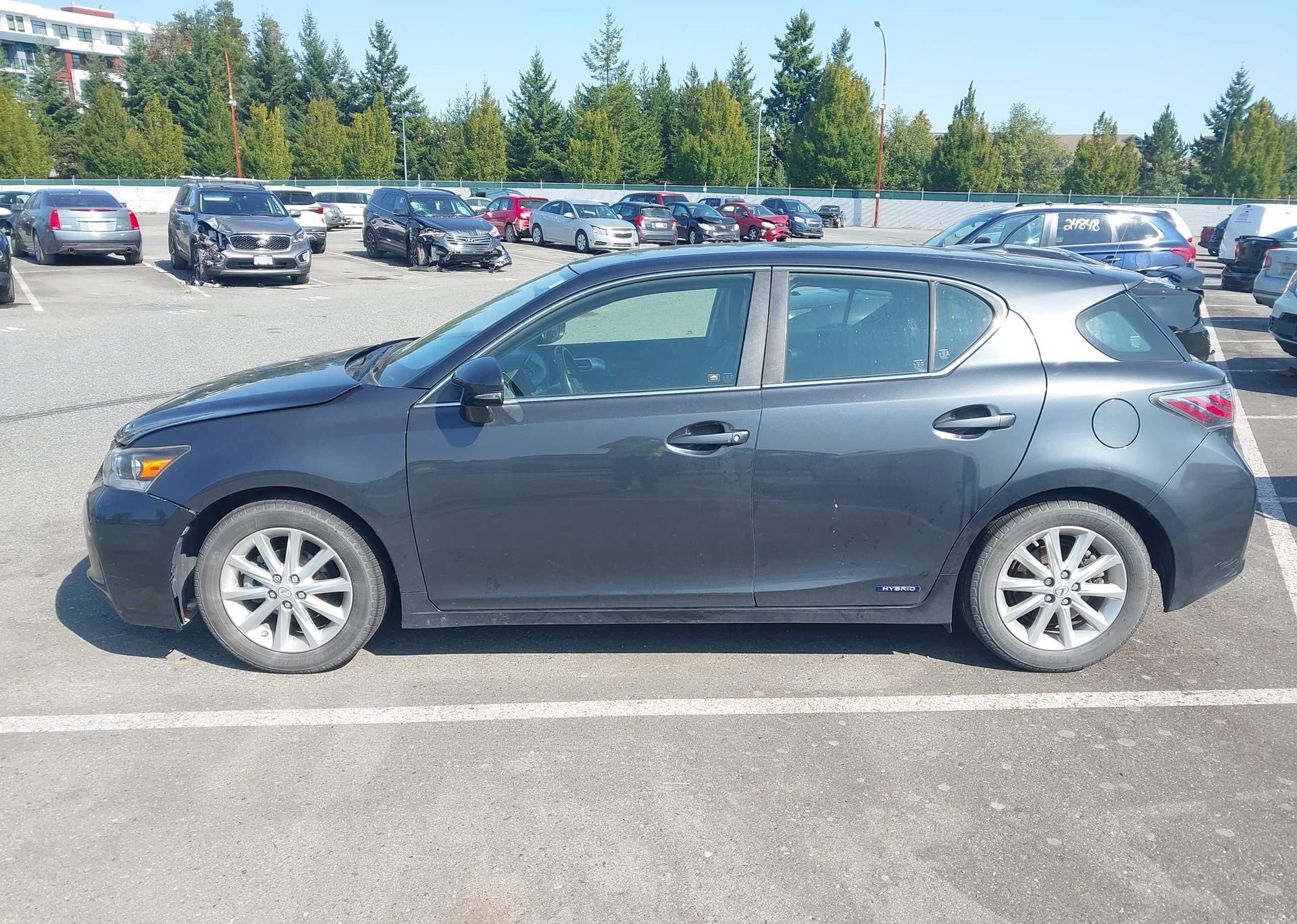 2011 LEXUS CT 200