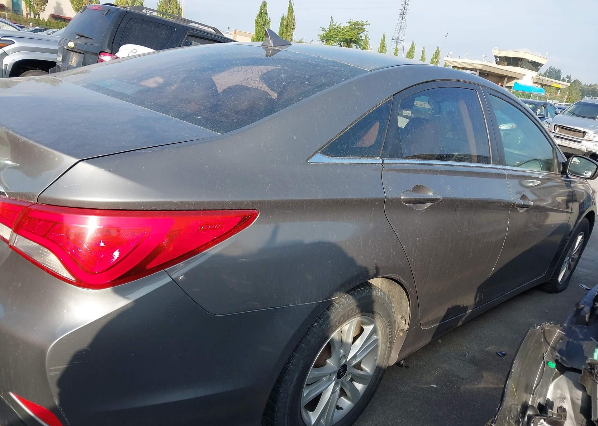 2014 HYUNDAI SONATA GLS