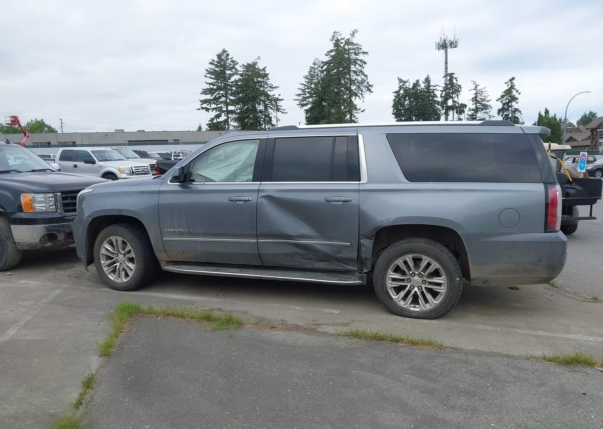 2020 GMC YUKON XL DENALI