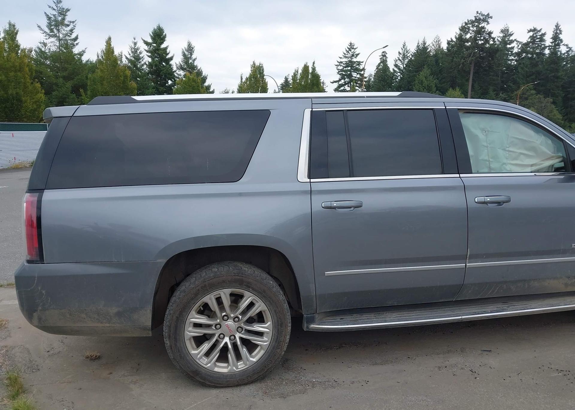 2020 GMC YUKON XL DENALI