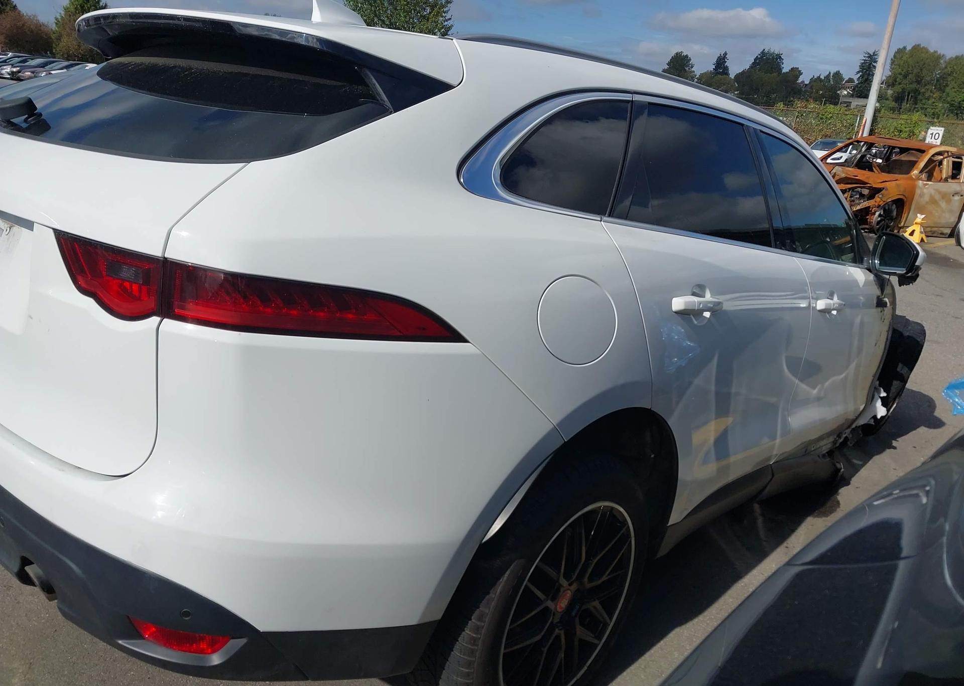 2018 JAGUAR F-PACE PRESTIGE