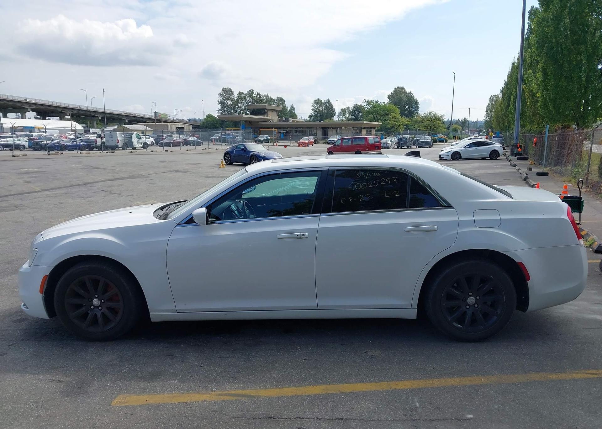 2015 CHRYSLER 300