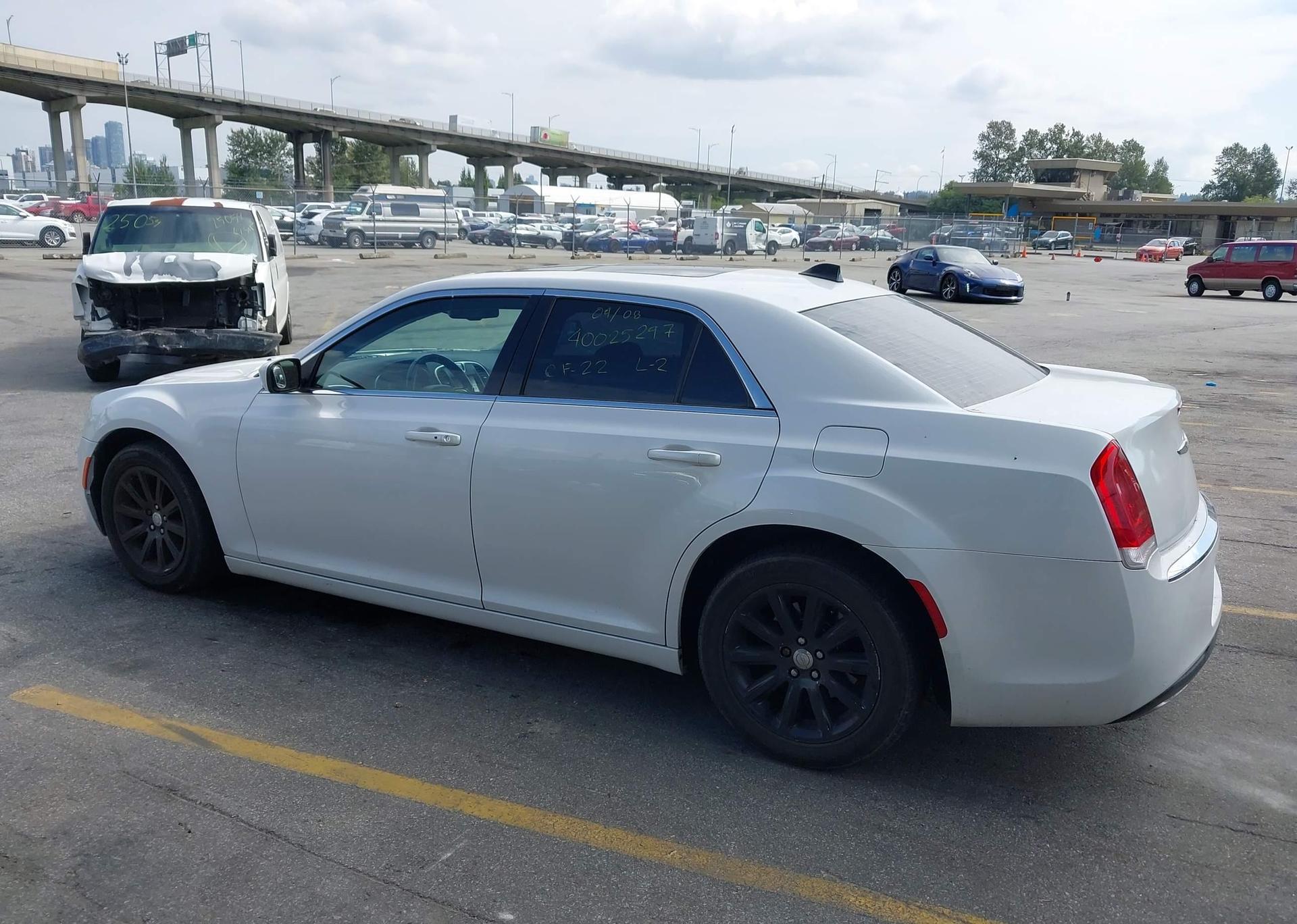 2015 CHRYSLER 300