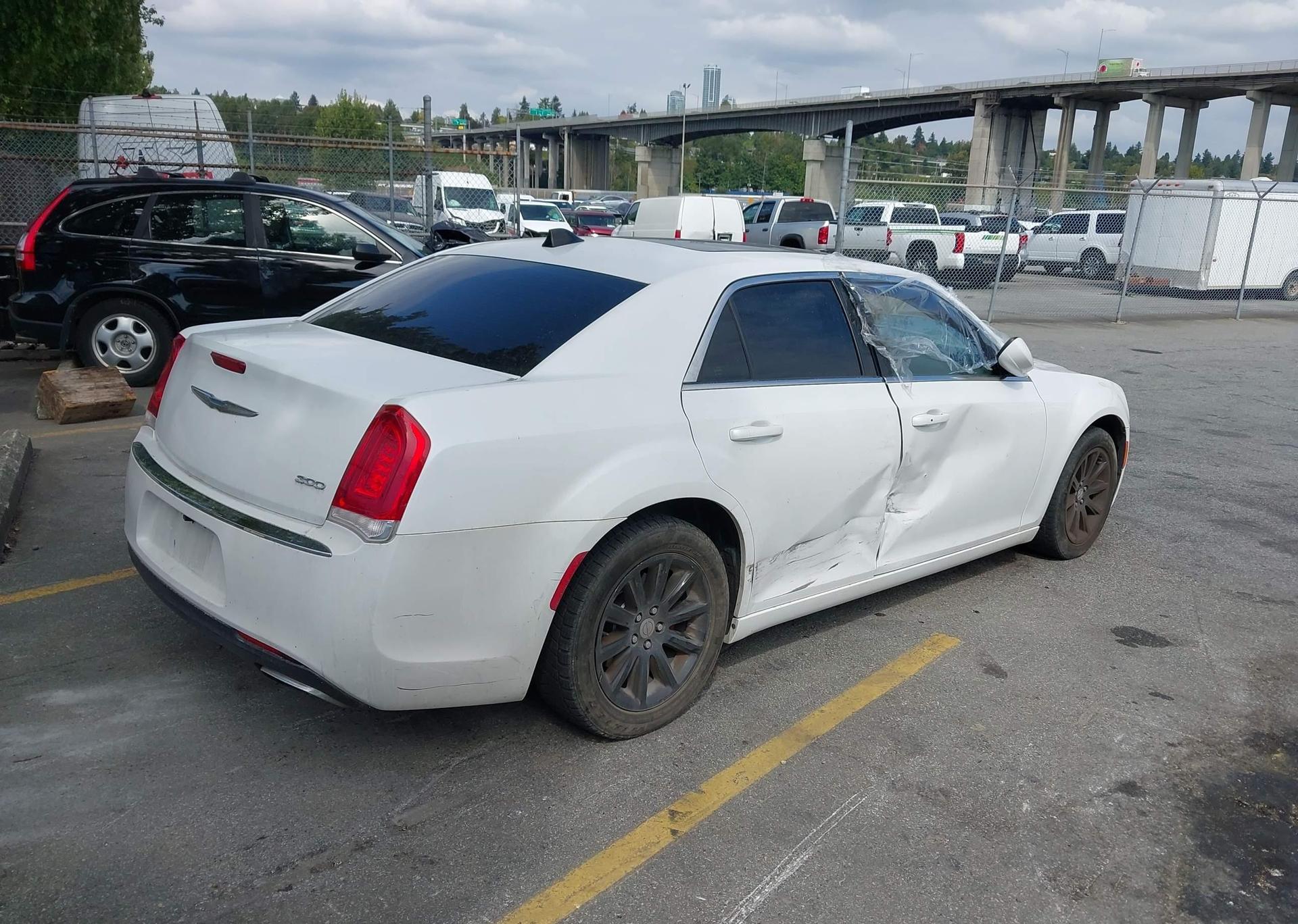 2015 CHRYSLER 300