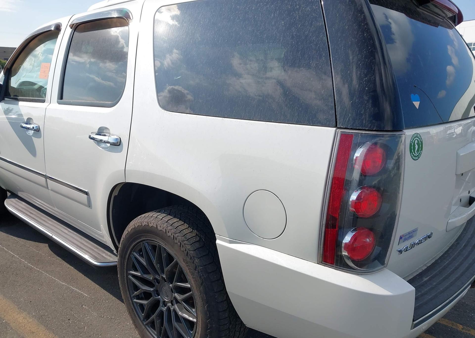 2014 GMC YUKON