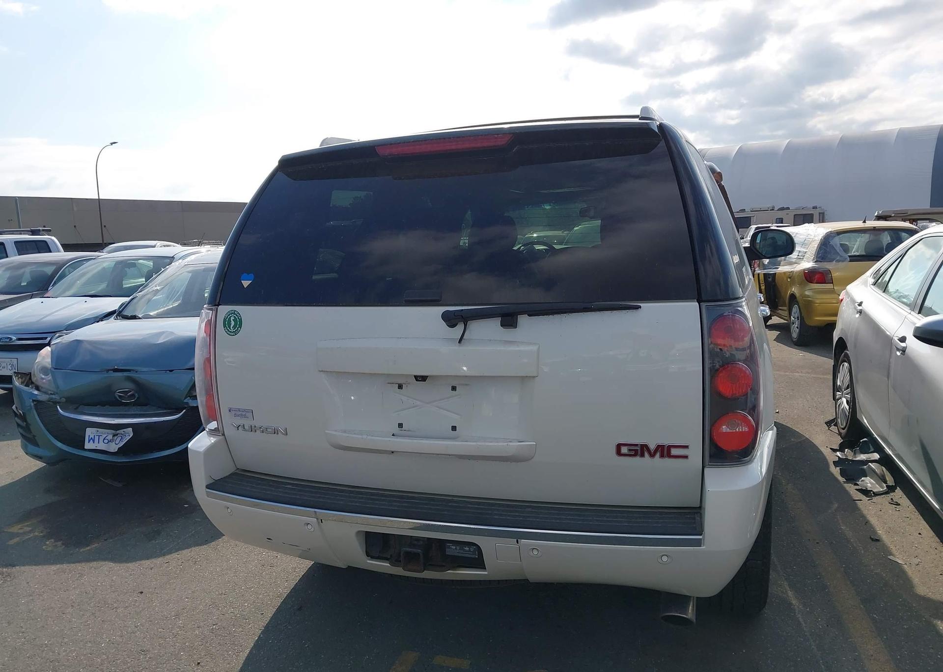 2014 GMC YUKON