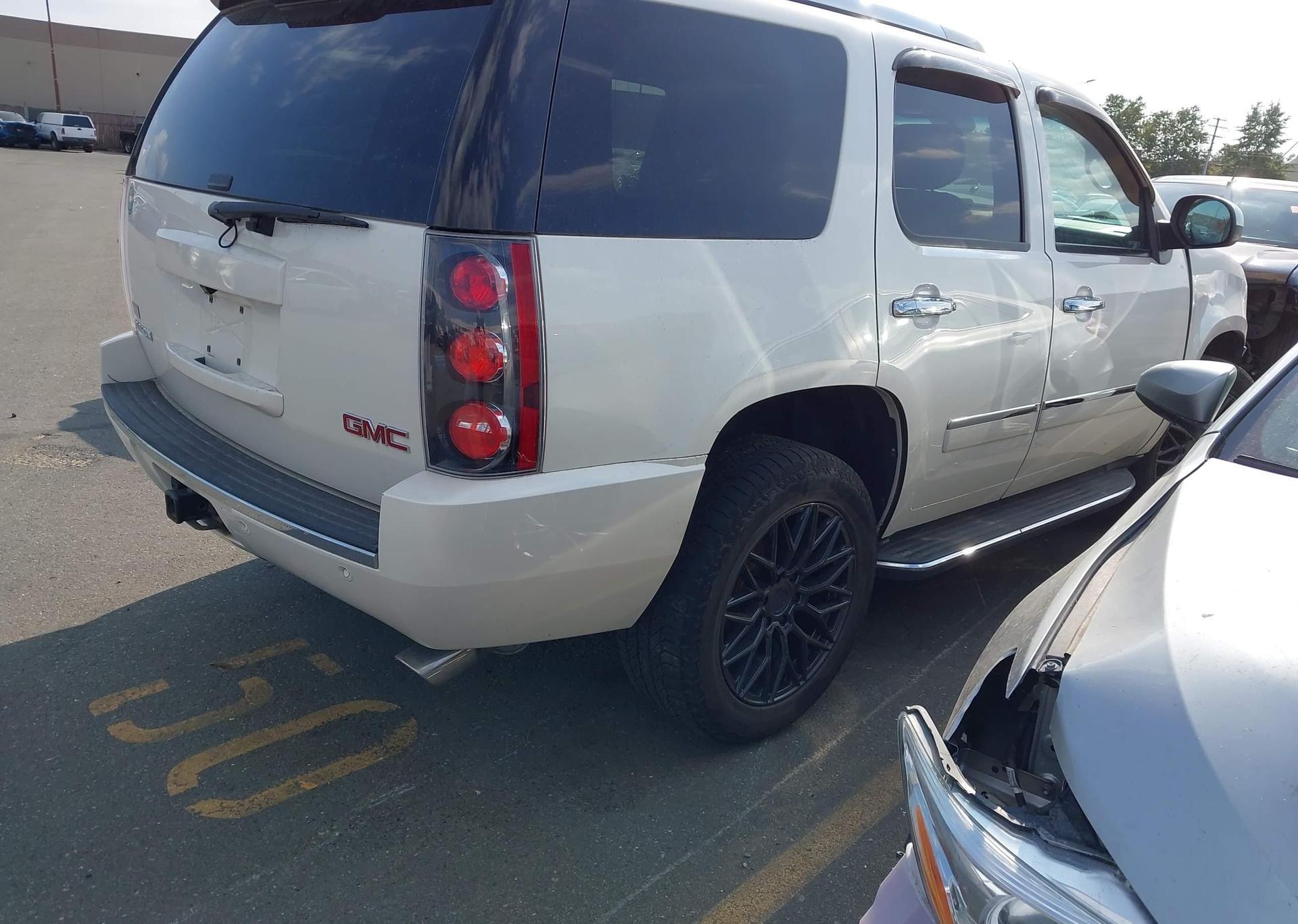 2014 GMC YUKON