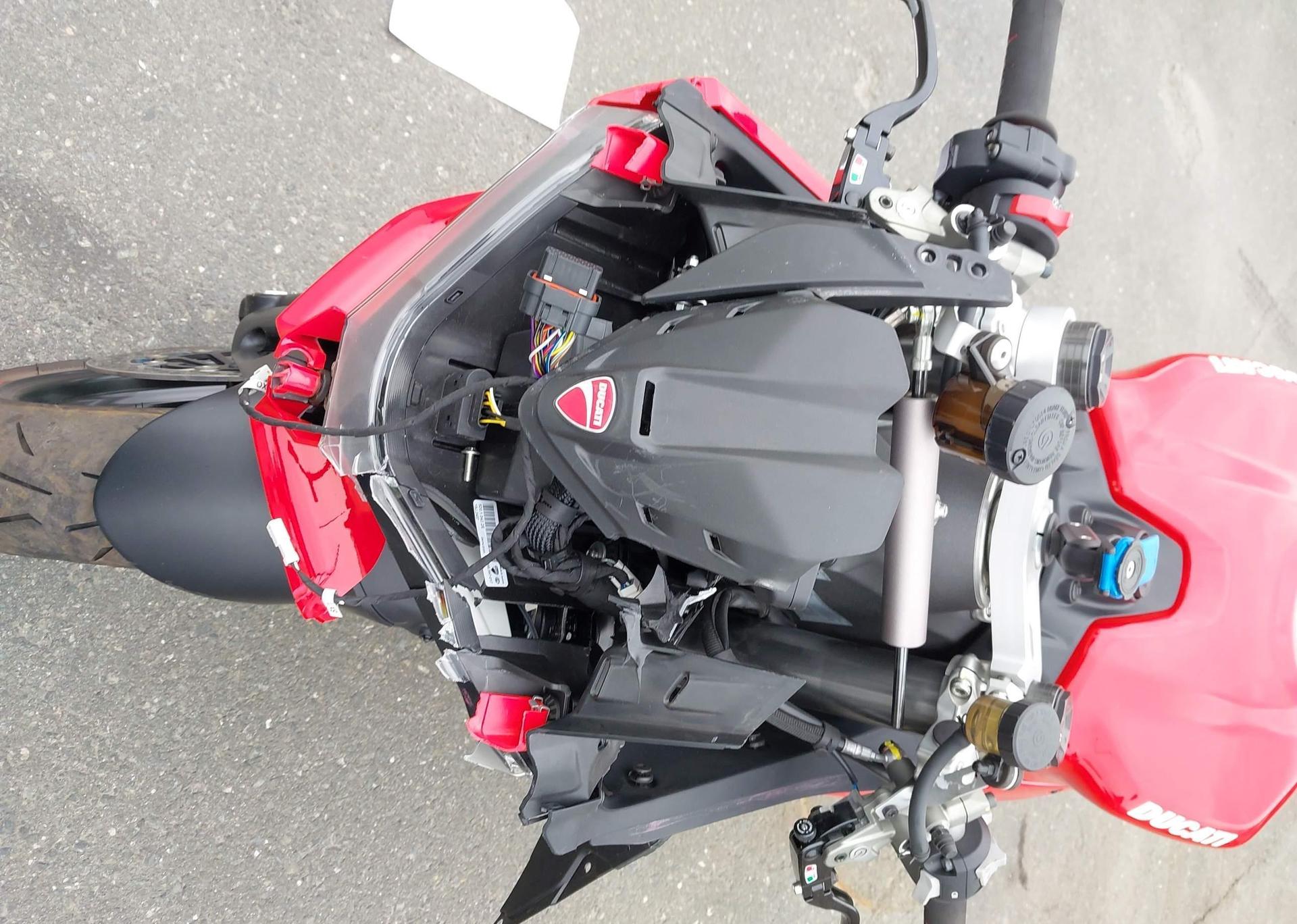 2024 DUCATI PANIGALE V2