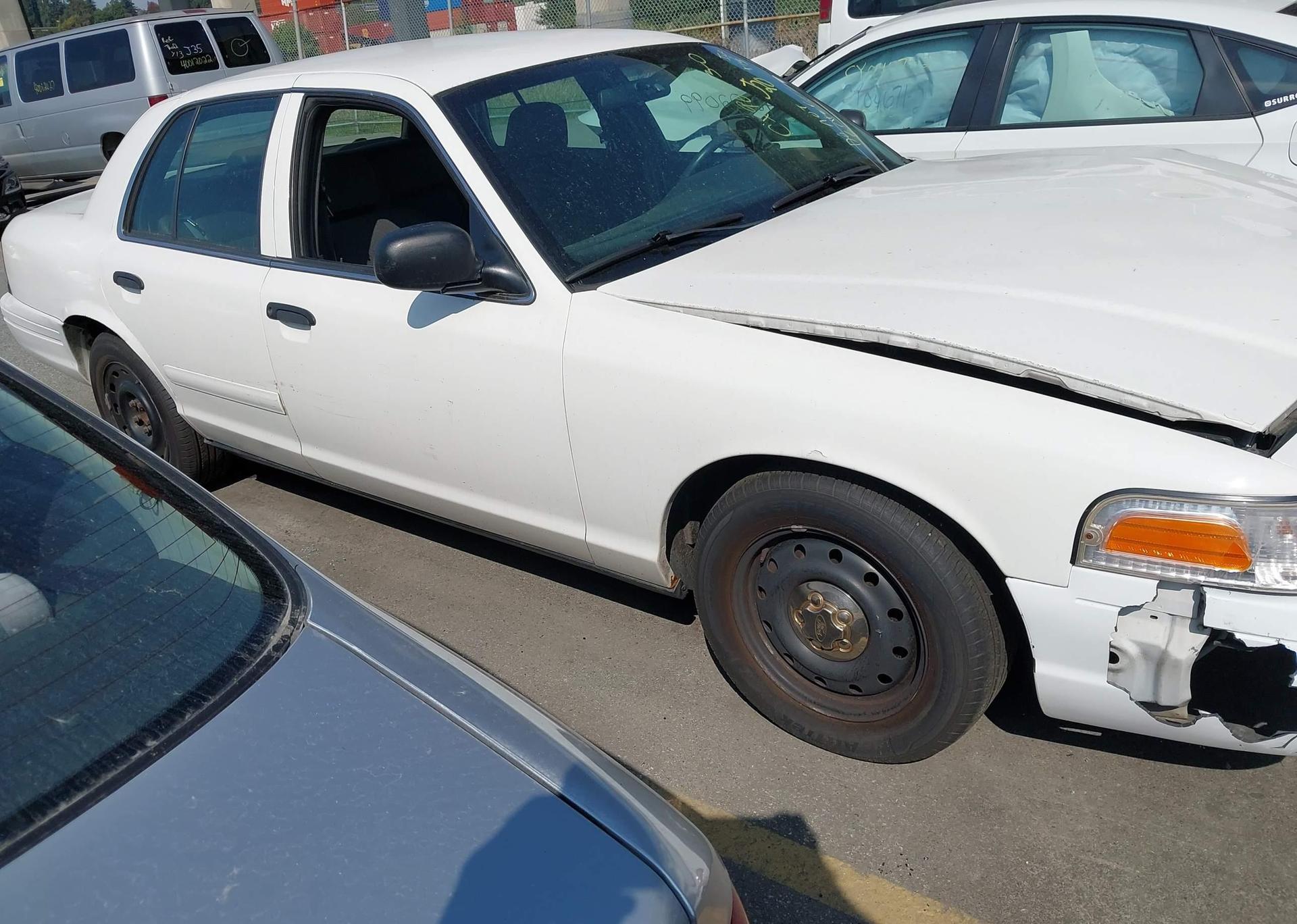 2004 FORD CROWN VICTORIA POLICE INTERCEPTOR