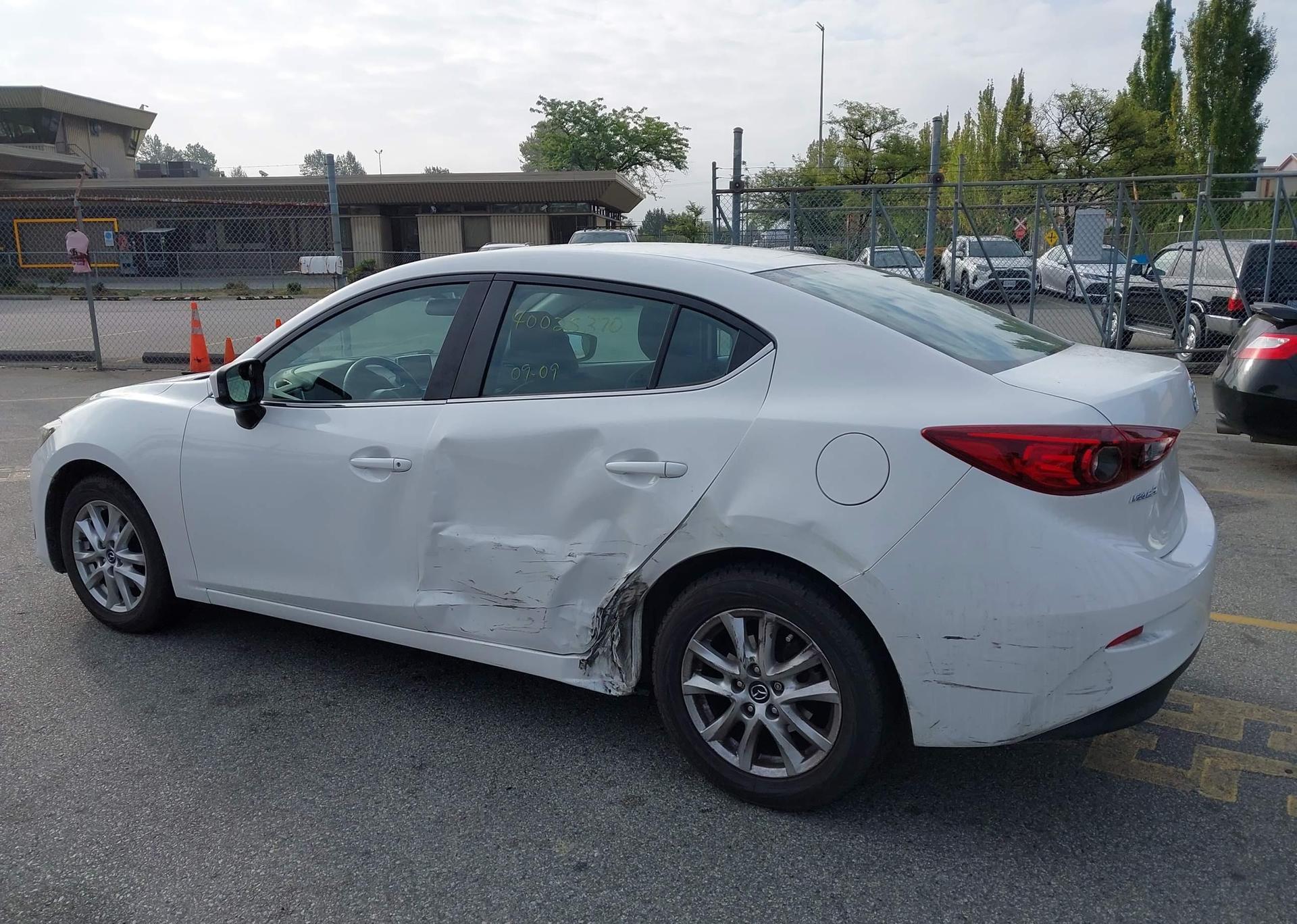 2016 MAZDA 3 TOURING