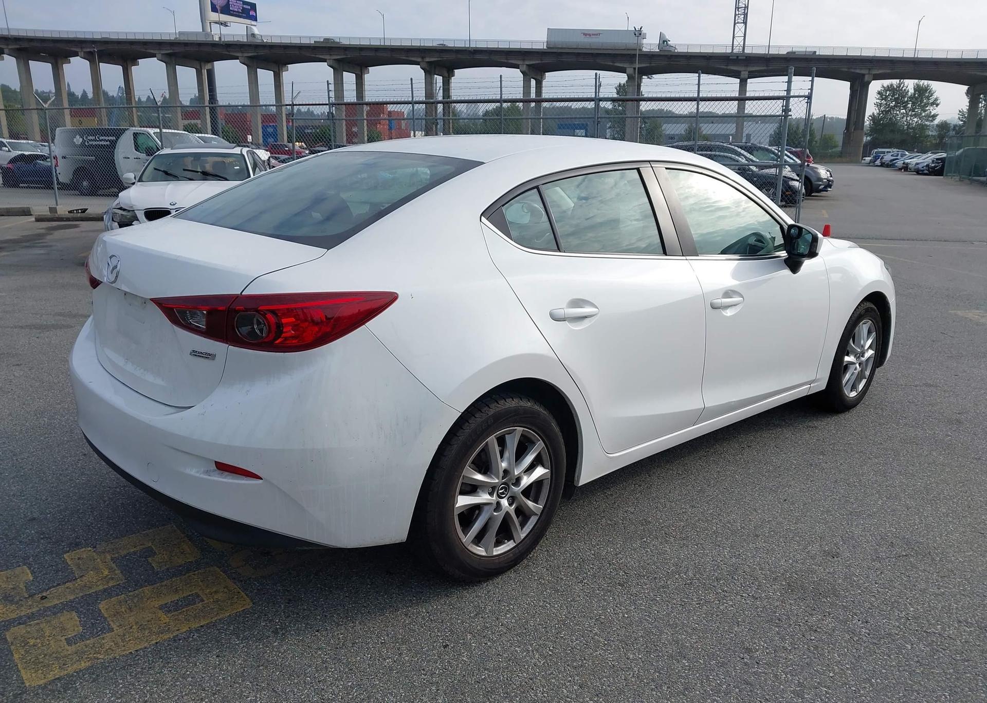 2016 MAZDA 3 TOURING