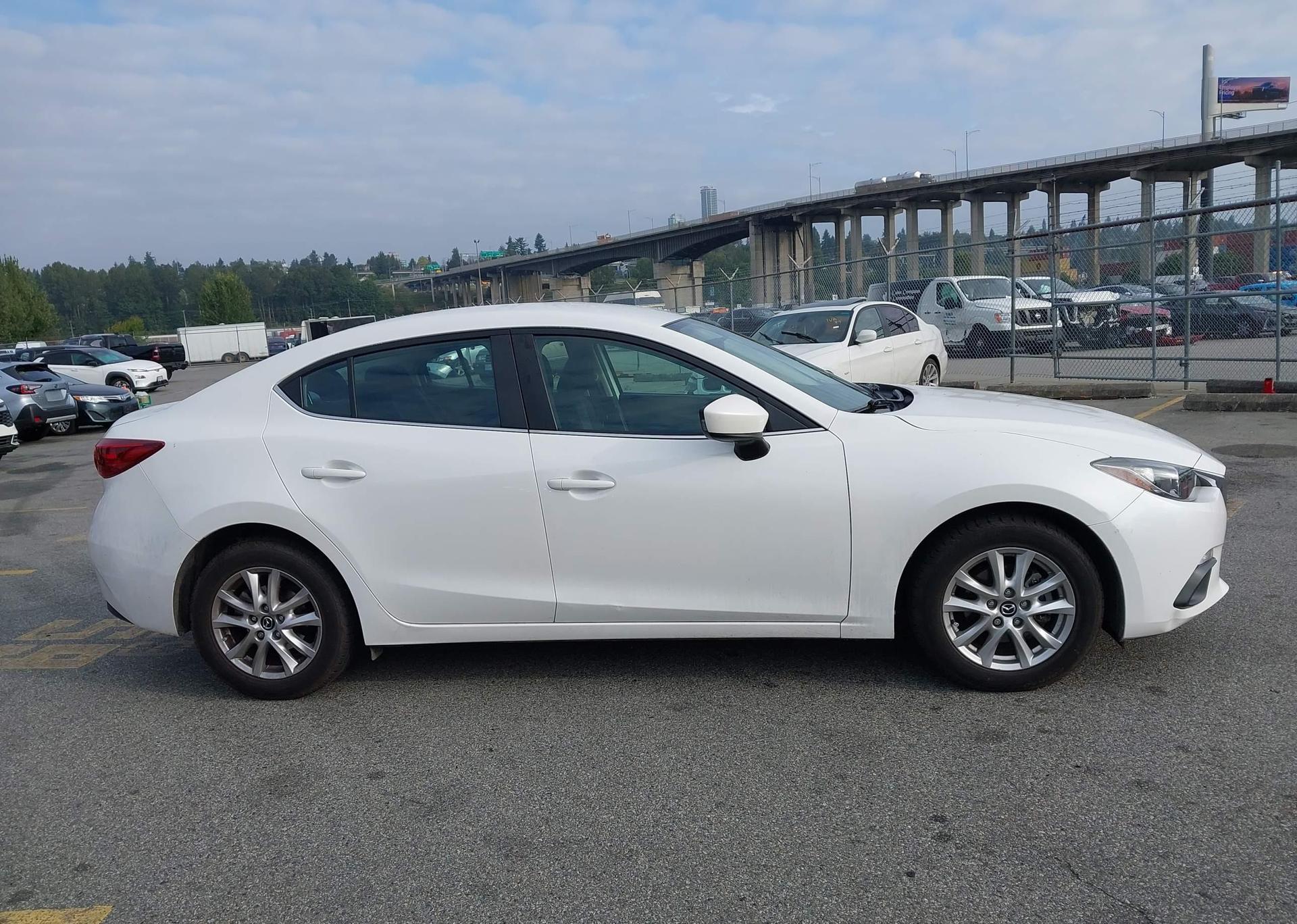 2016 MAZDA 3 TOURING