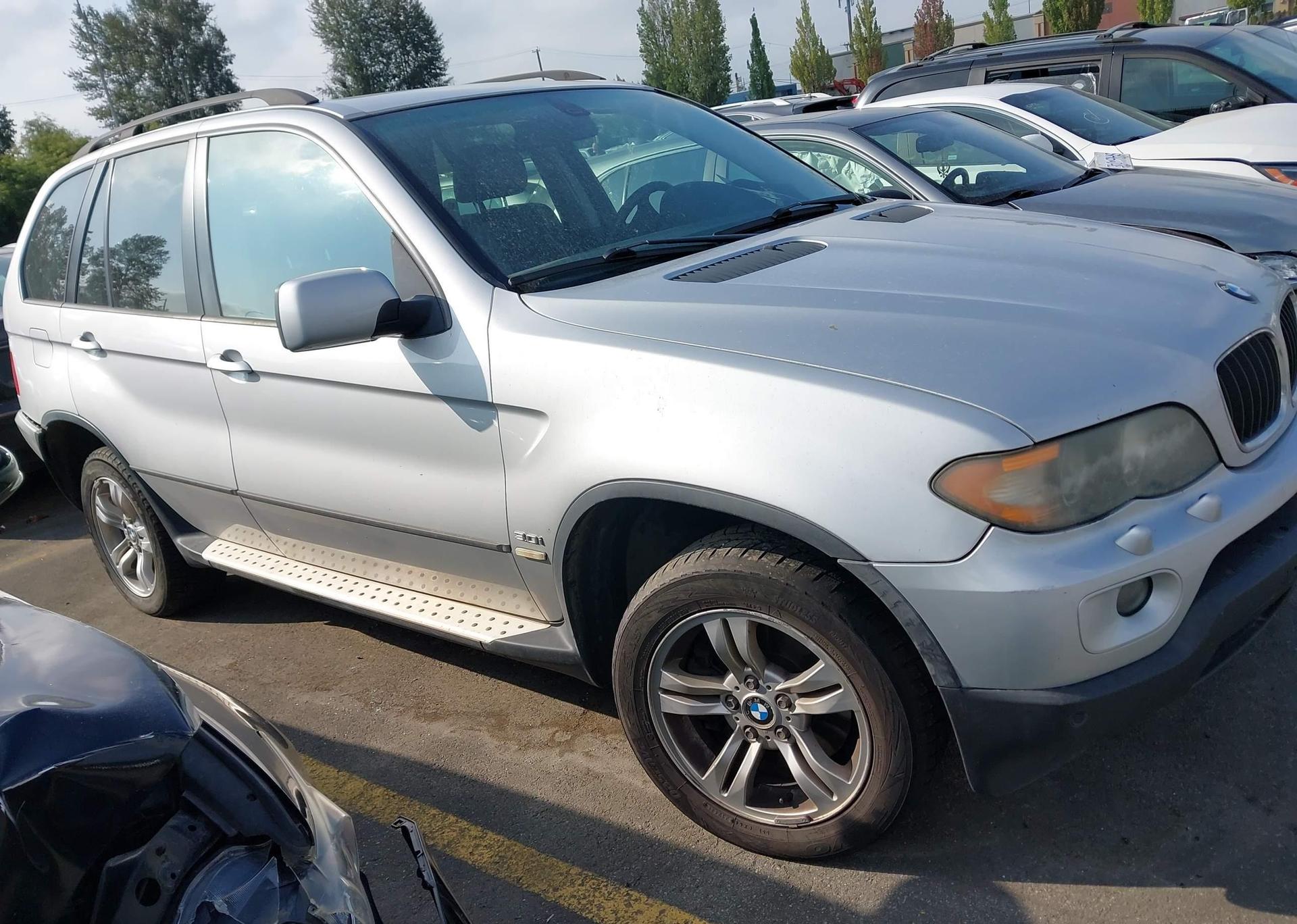 2005 BMW X5 3.0I