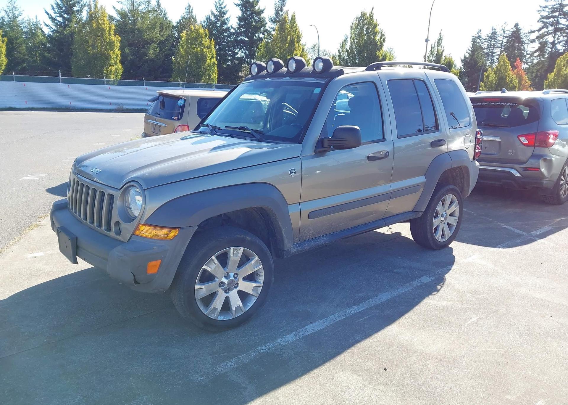 2006 JEEP LIBERTY SPORT