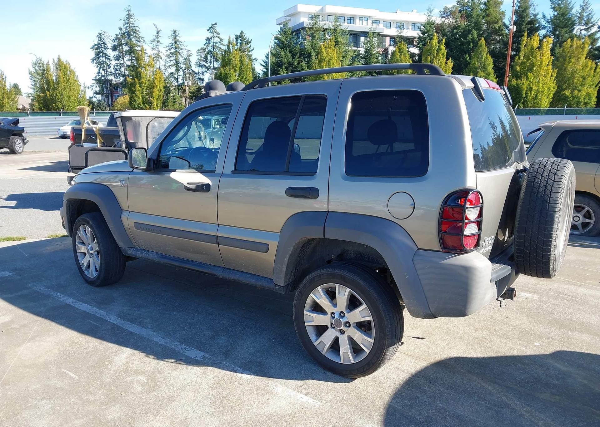 2006 JEEP LIBERTY SPORT