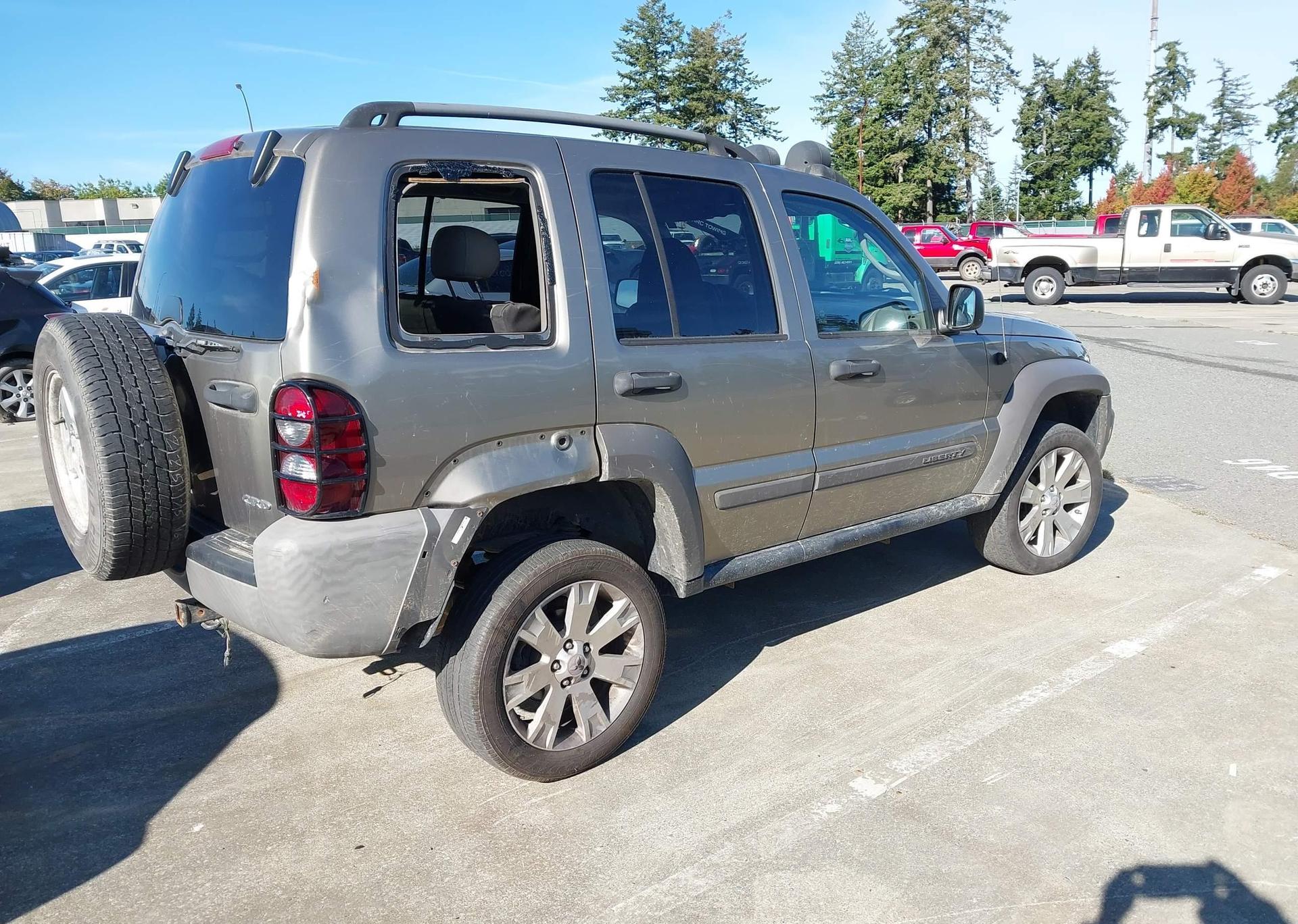 2006 JEEP LIBERTY SPORT