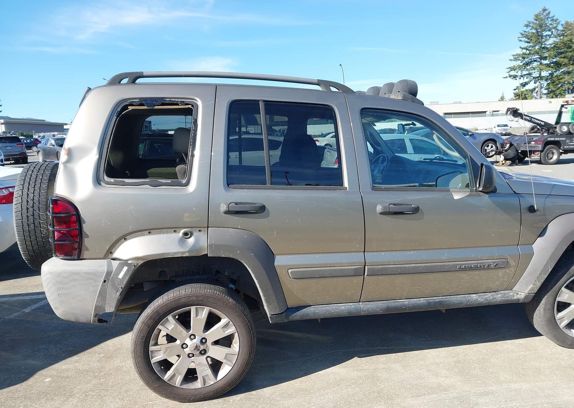 2006 JEEP LIBERTY SPORT