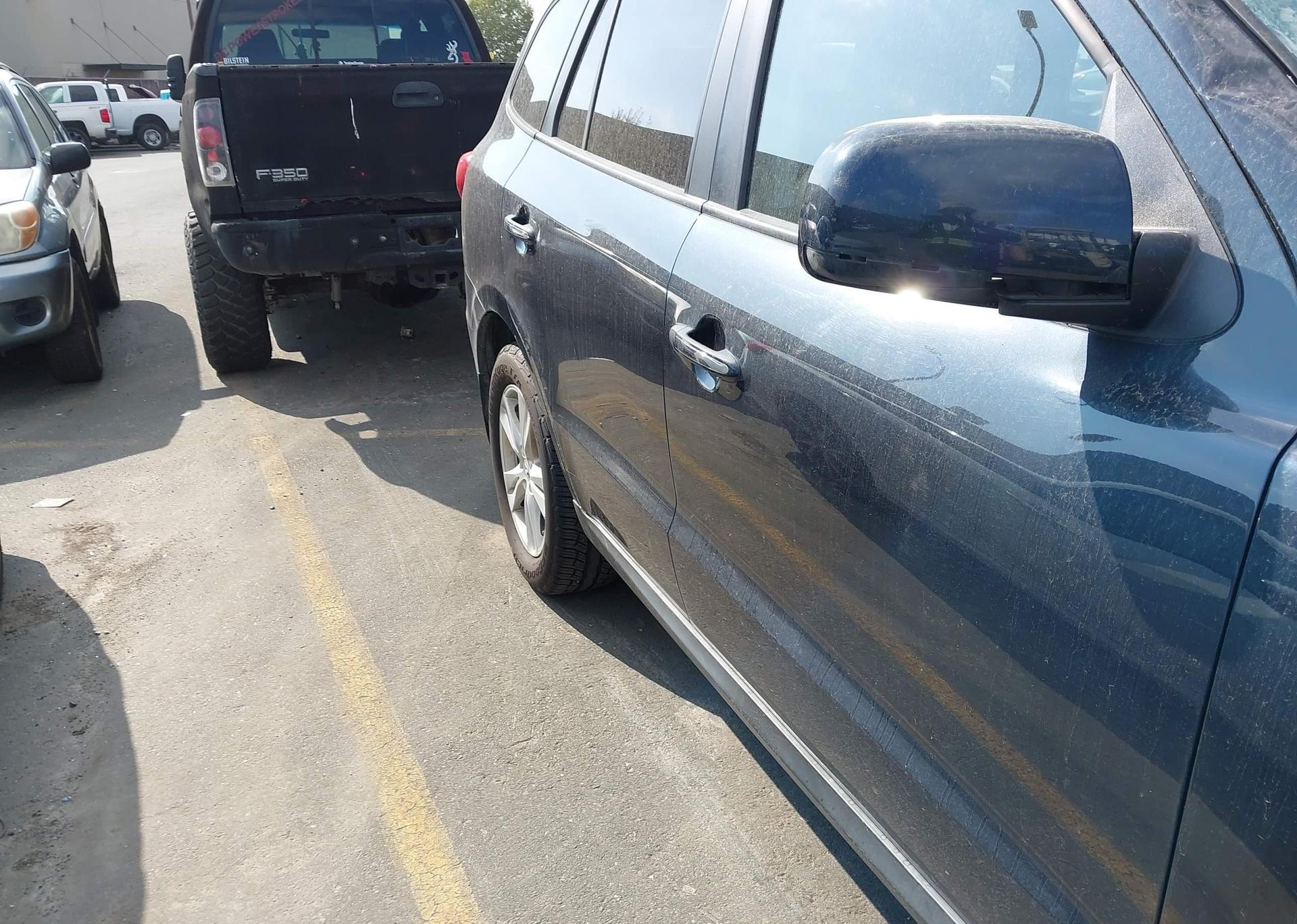 2011 HYUNDAI SANTA FE SE
