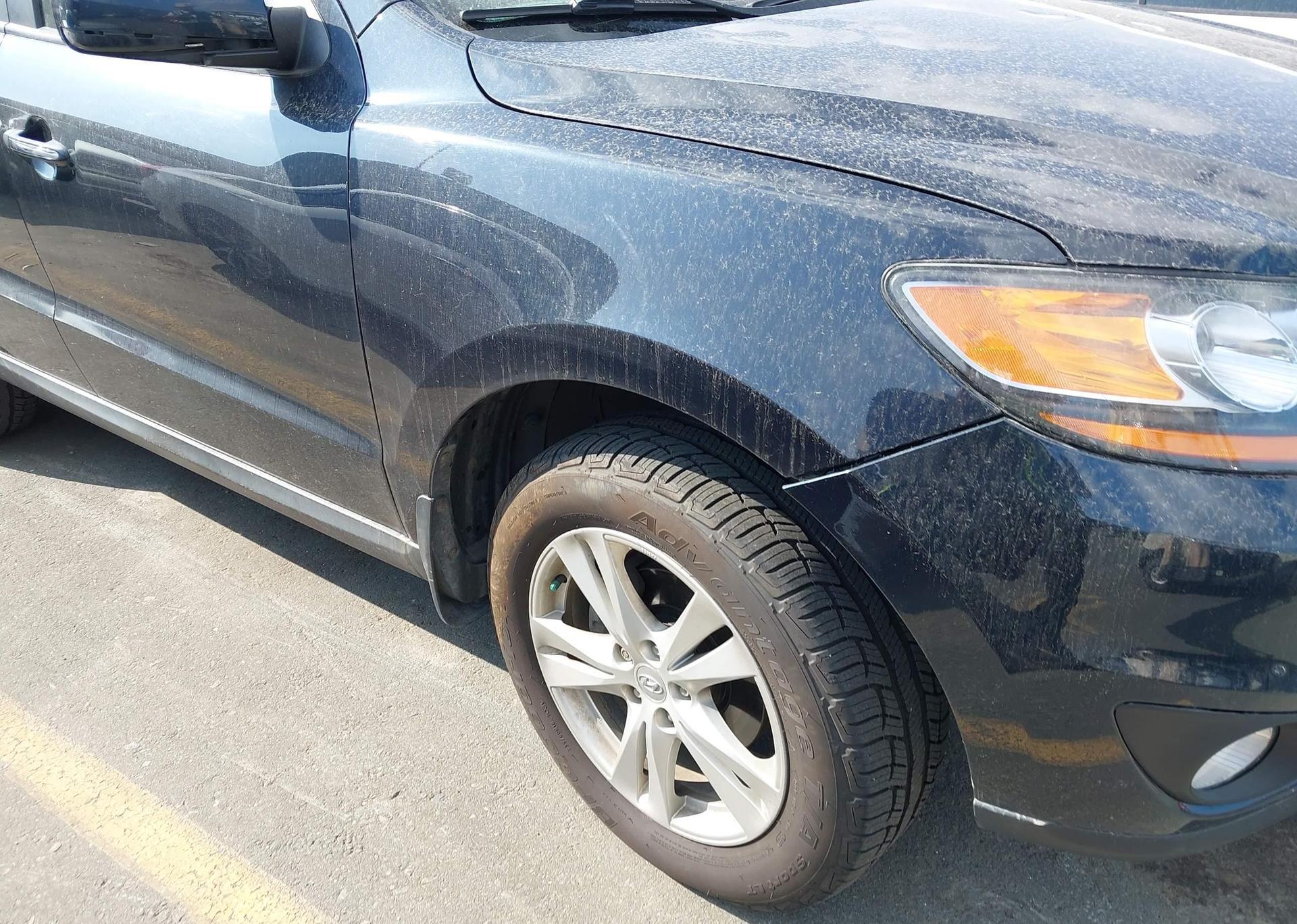 2011 HYUNDAI SANTA FE SE