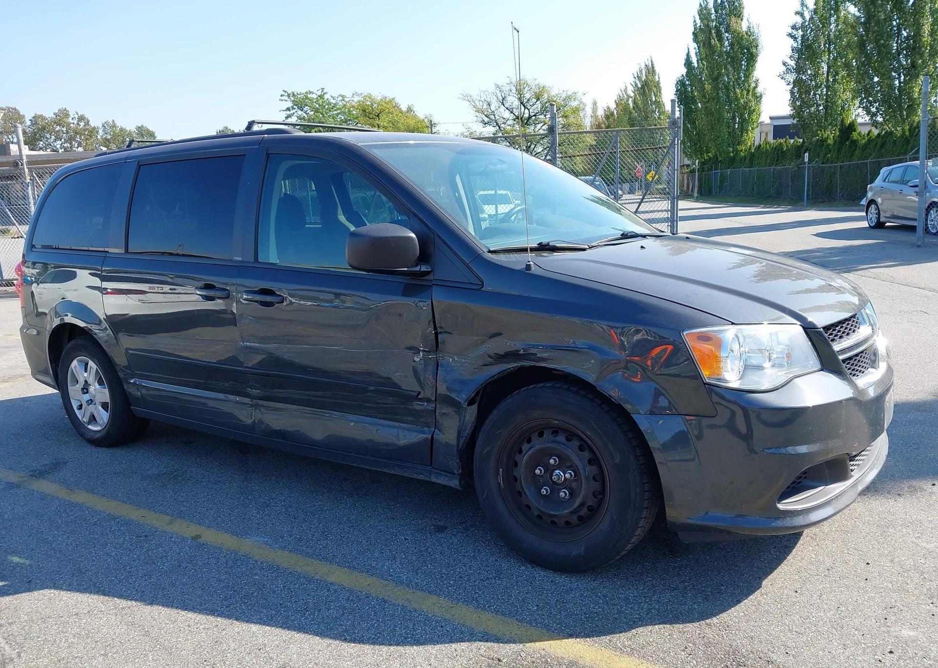 2012 DODGE GRAND CARAVAN SE
