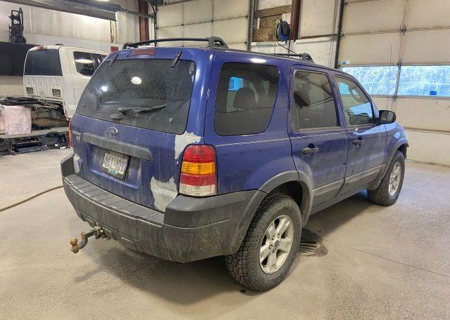 2005 FORD ESCAPE XLT