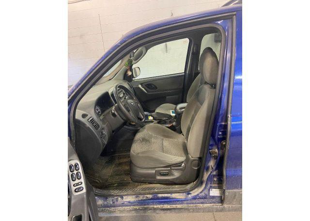 2005 FORD ESCAPE XLT