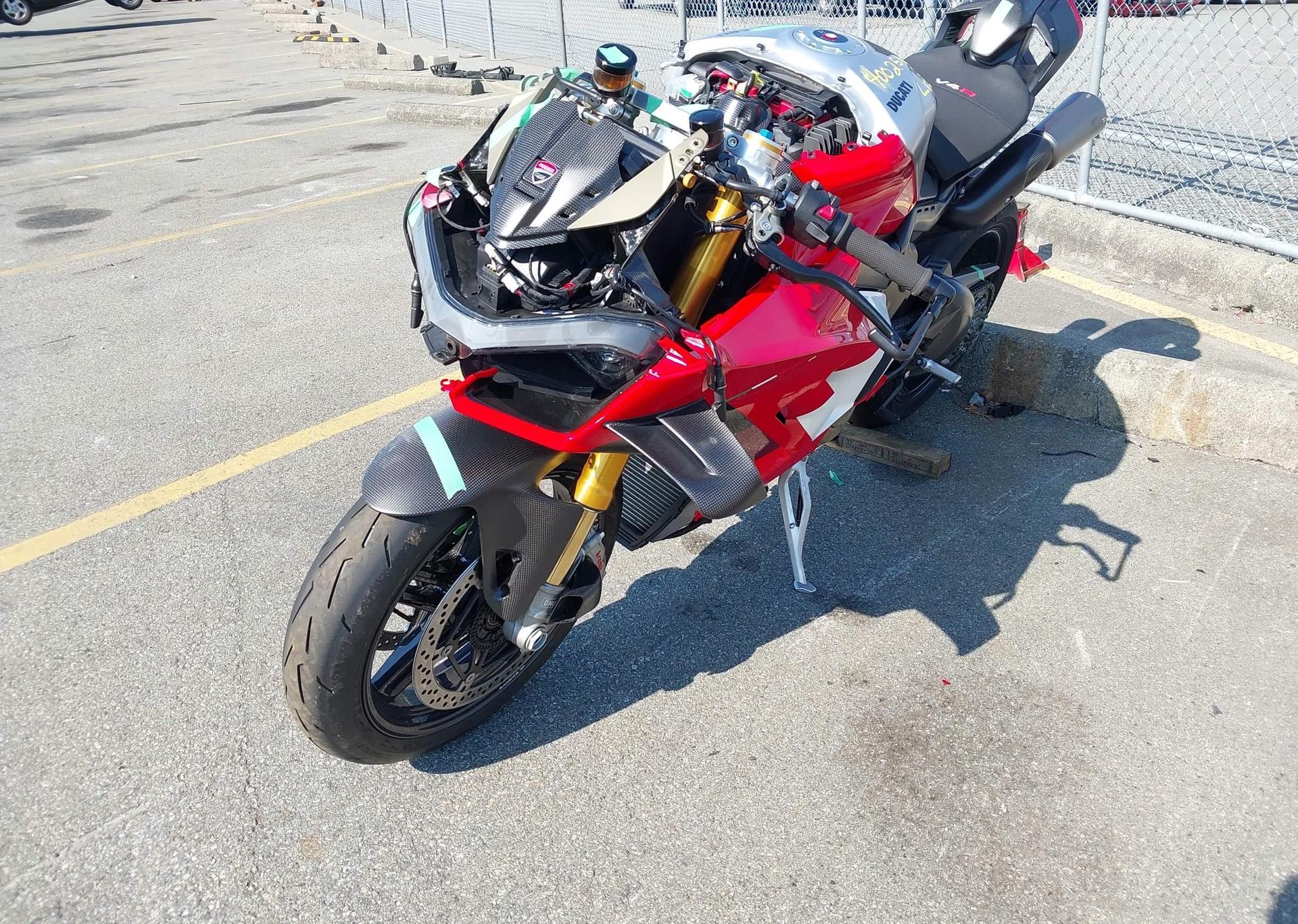2023 DUCATI PANIGALE V4 R