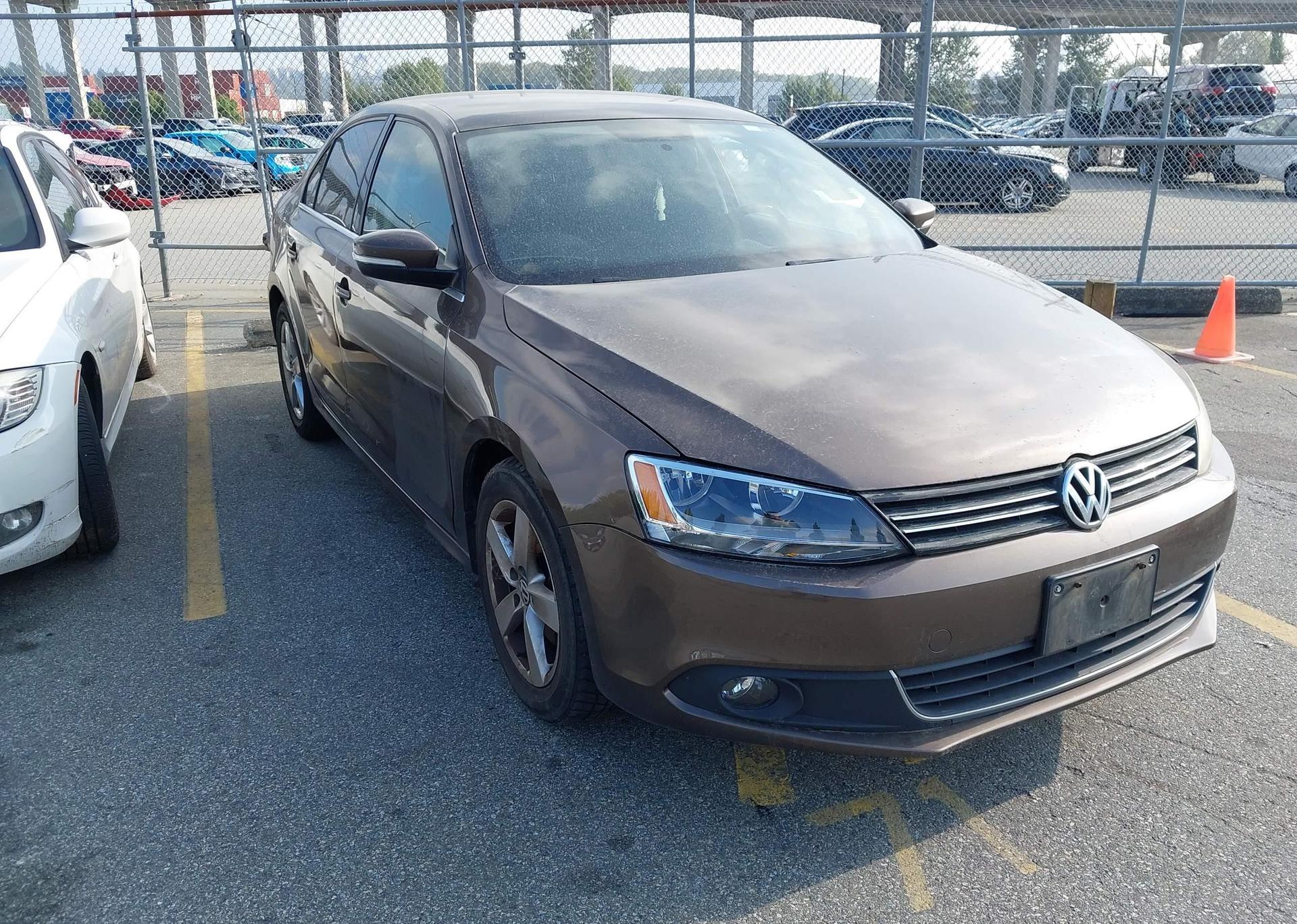 2011 VOLKSWAGEN JETTA