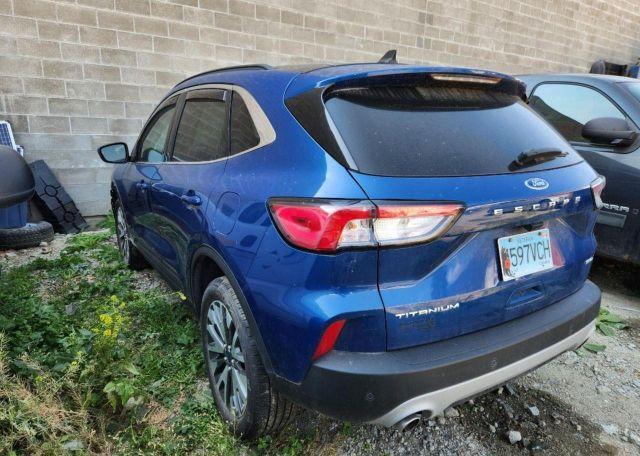 2022 FORD ESCAPE TITANIUM