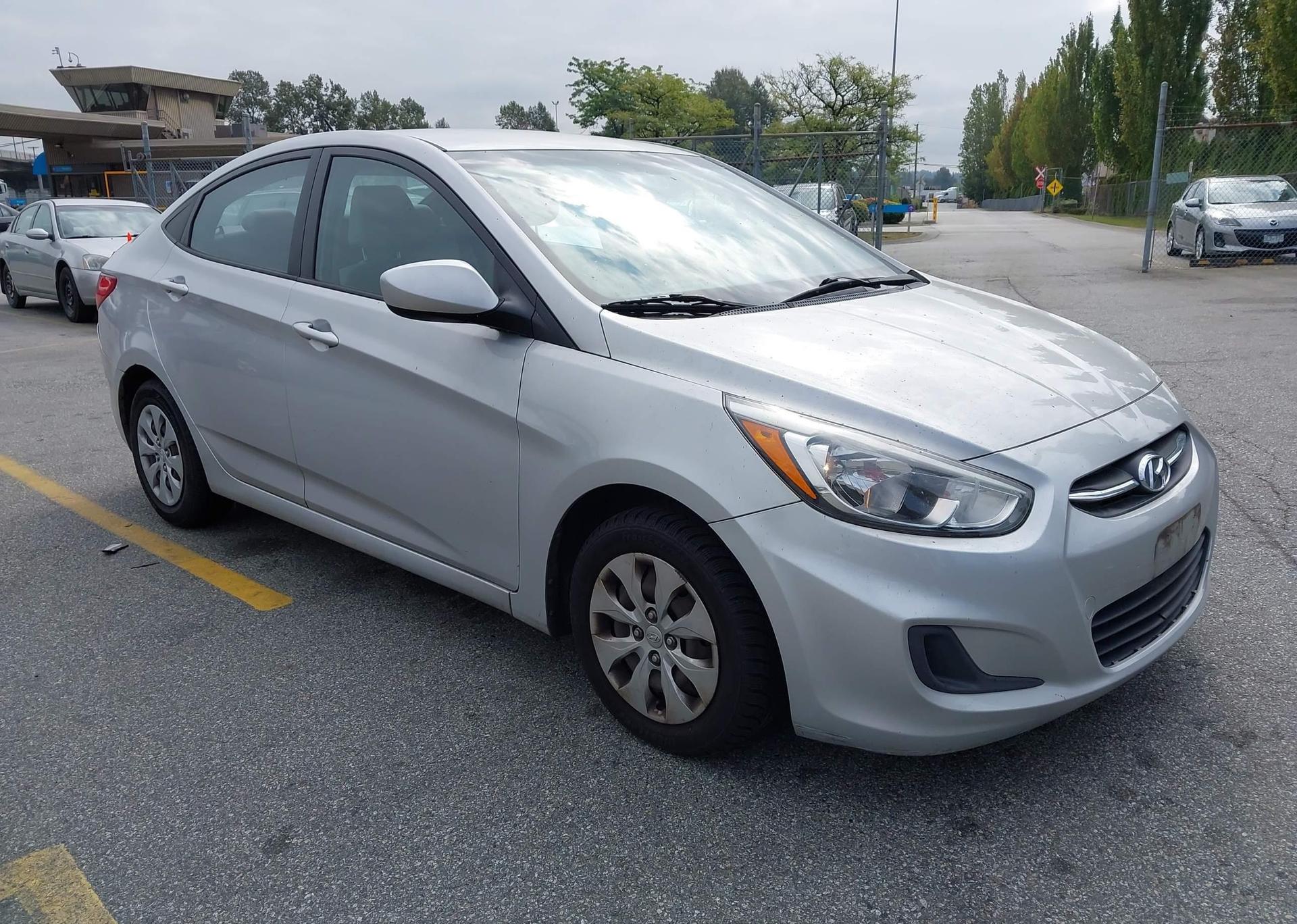 2015 HYUNDAI ACCENT GLS