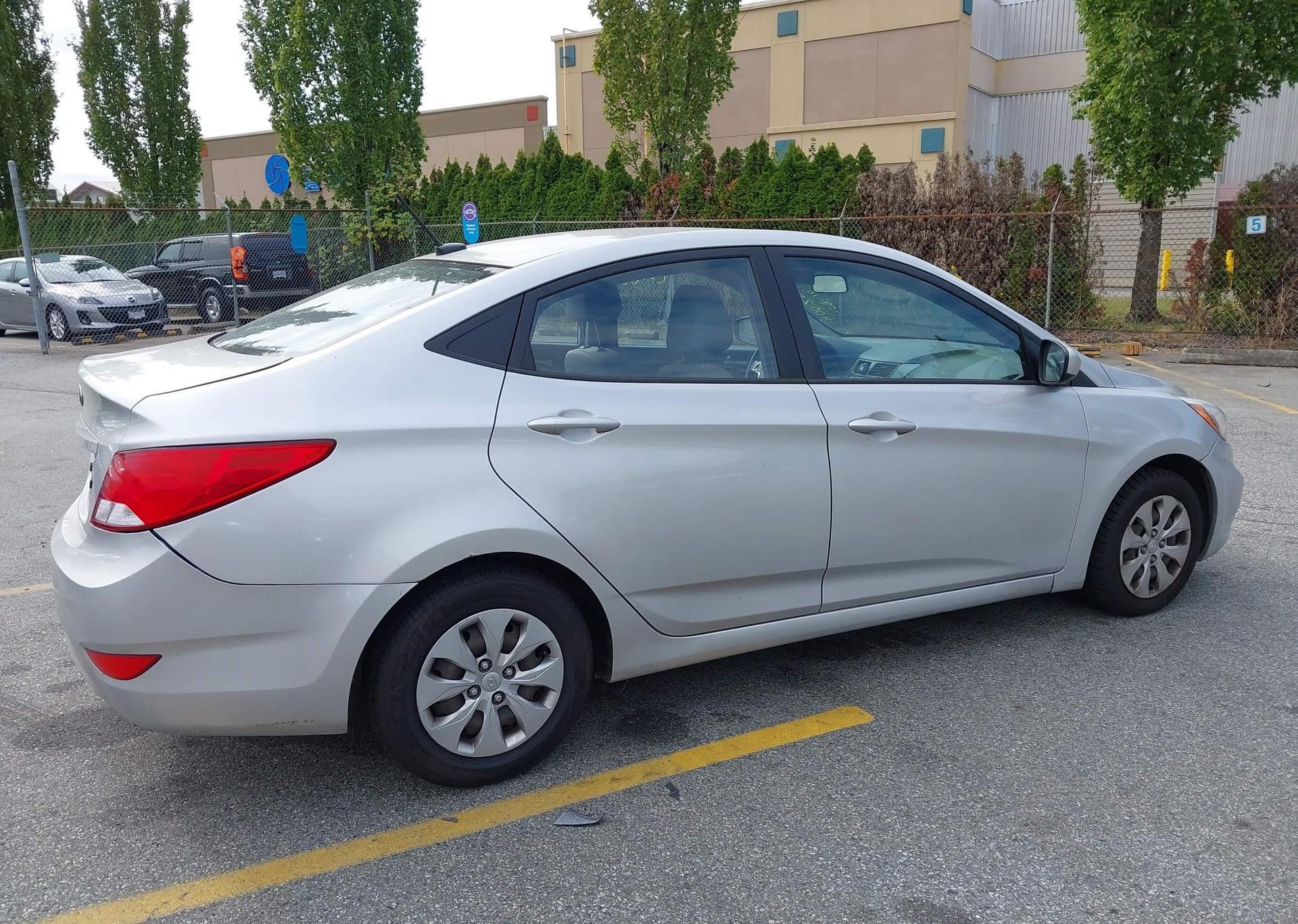 2015 HYUNDAI ACCENT GLS