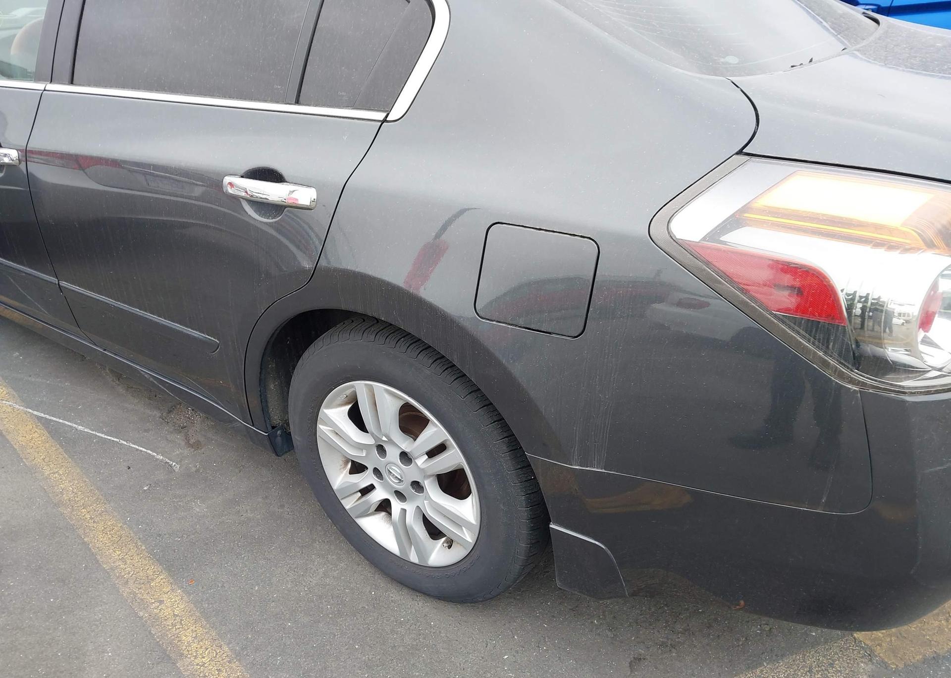 2011 NISSAN Altima S