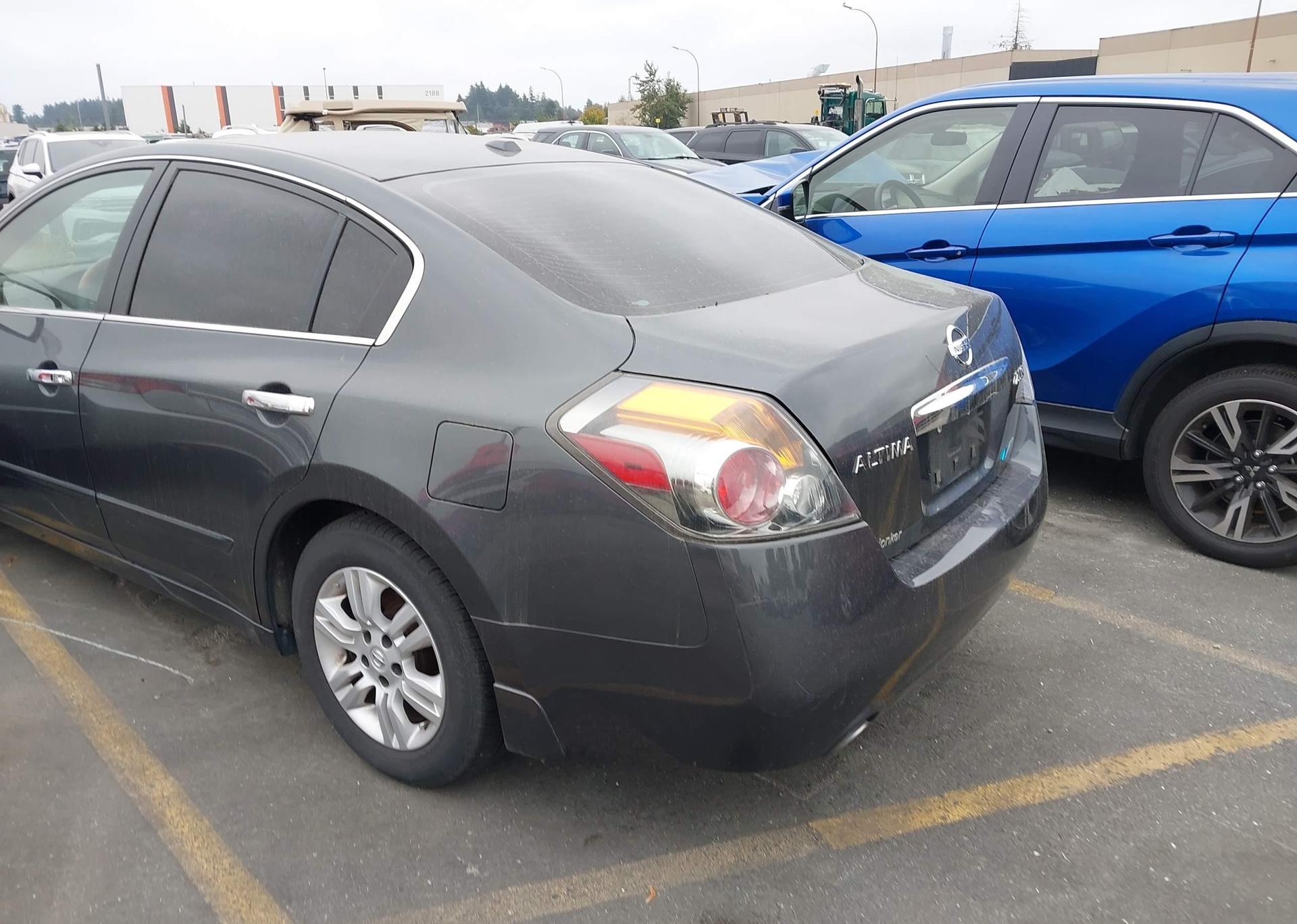 2011 NISSAN Altima S