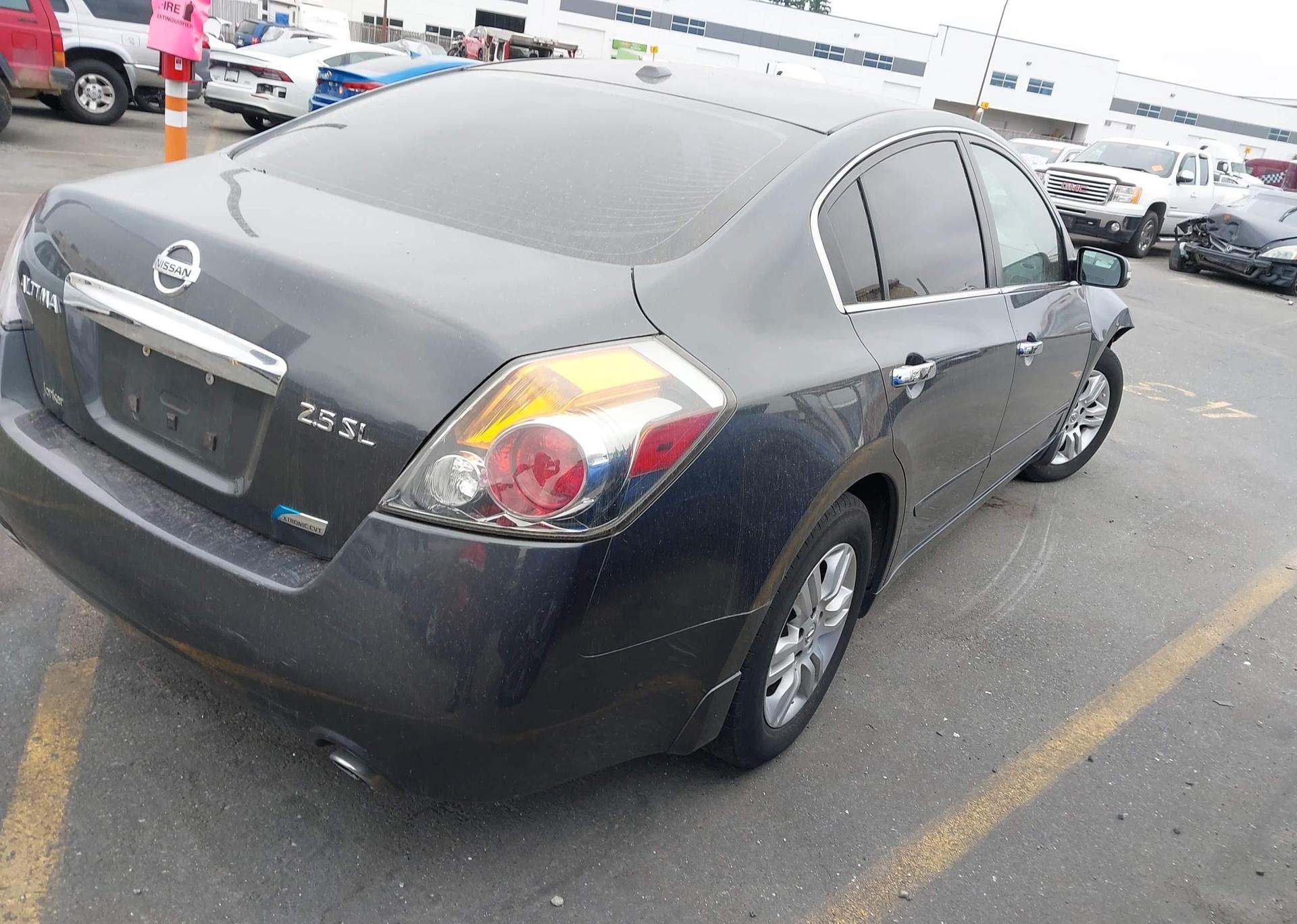 2011 NISSAN Altima S