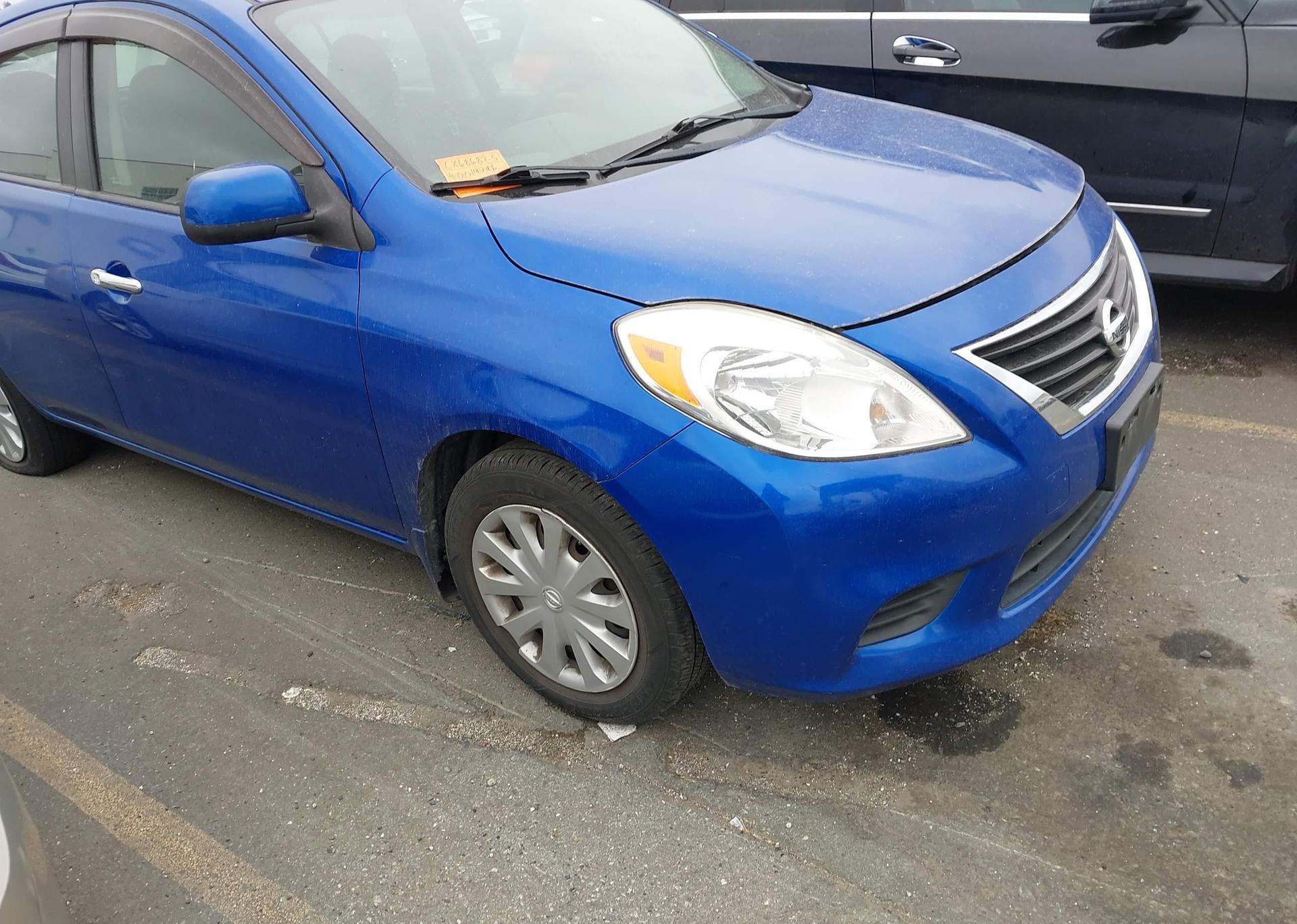 2012 NISSAN VERSA S