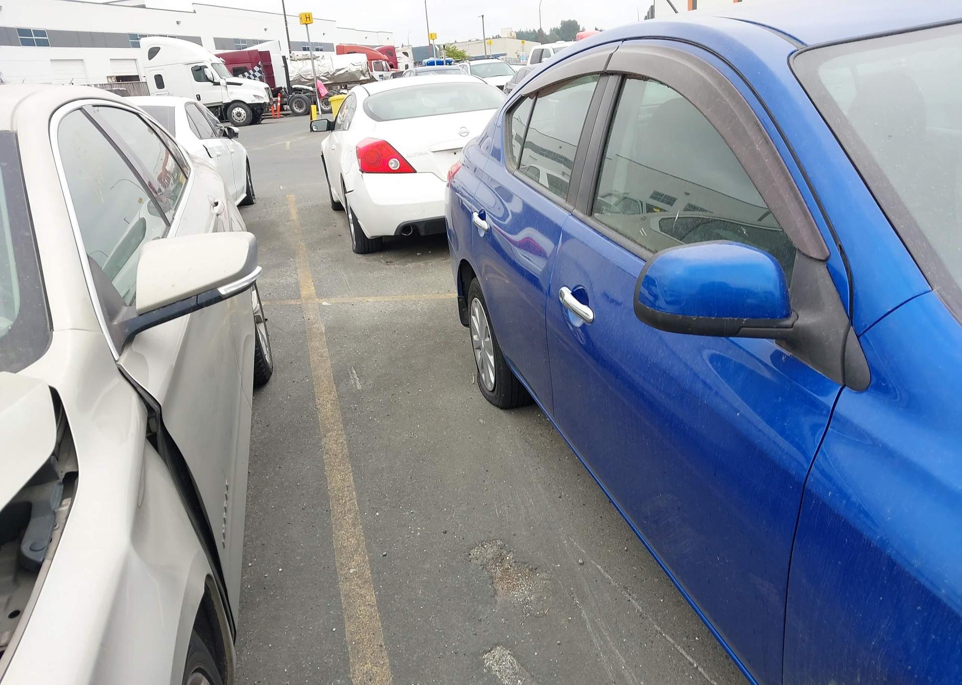 2012 NISSAN VERSA S