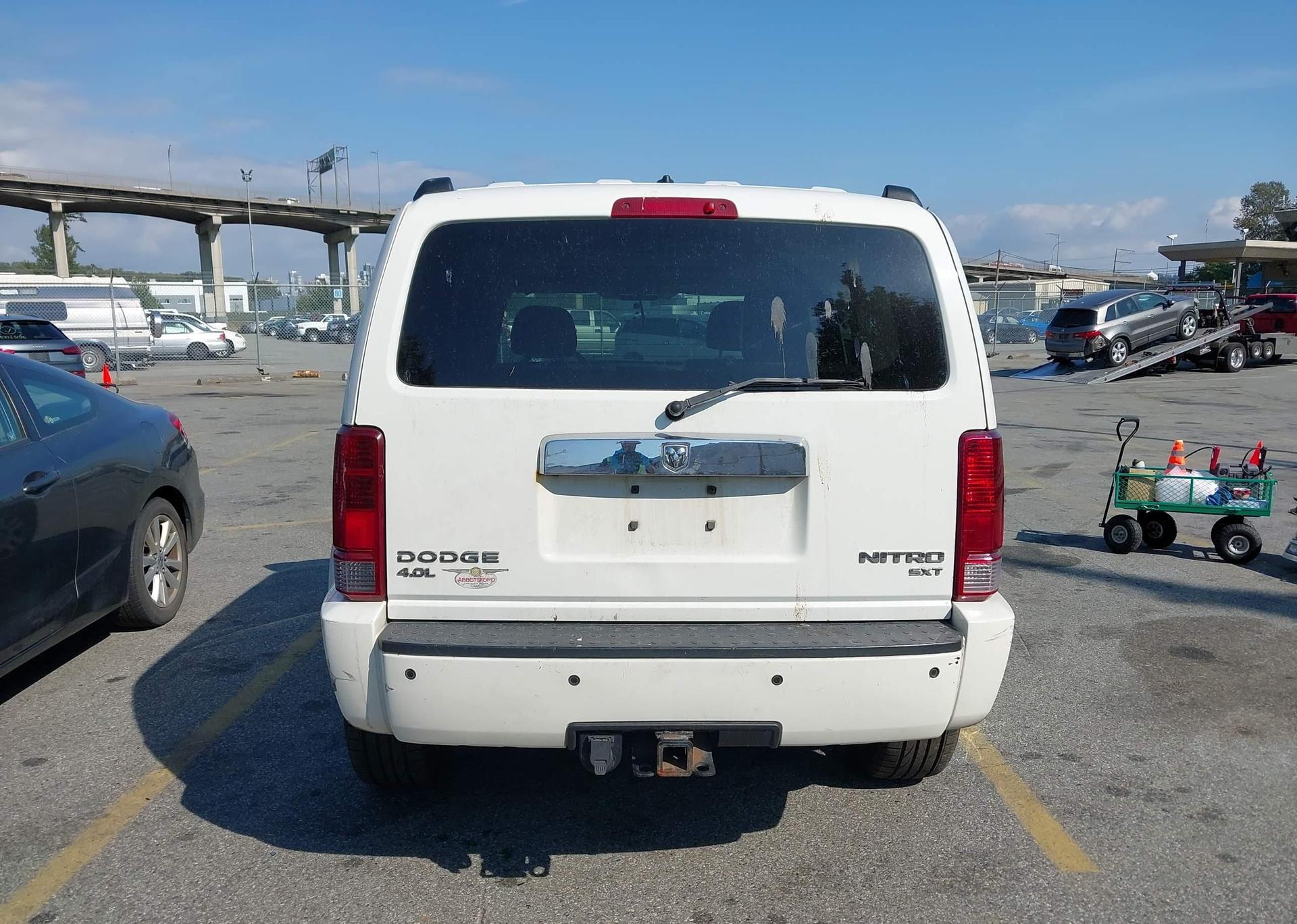 2010 DODGE NITRO SXT