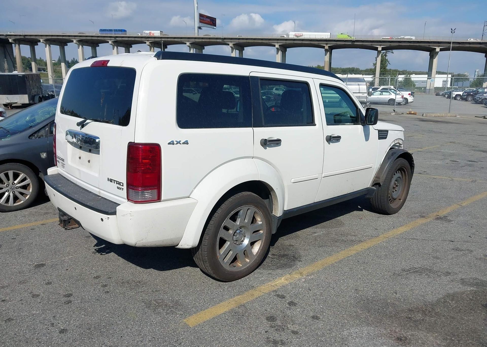 2010 DODGE NITRO SXT