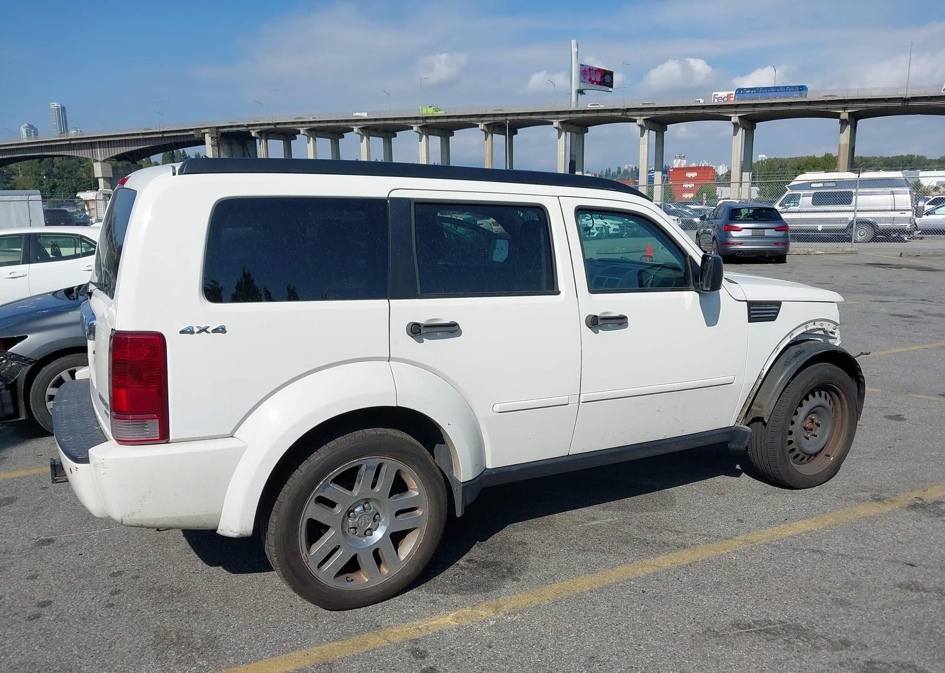 2010 DODGE NITRO SXT