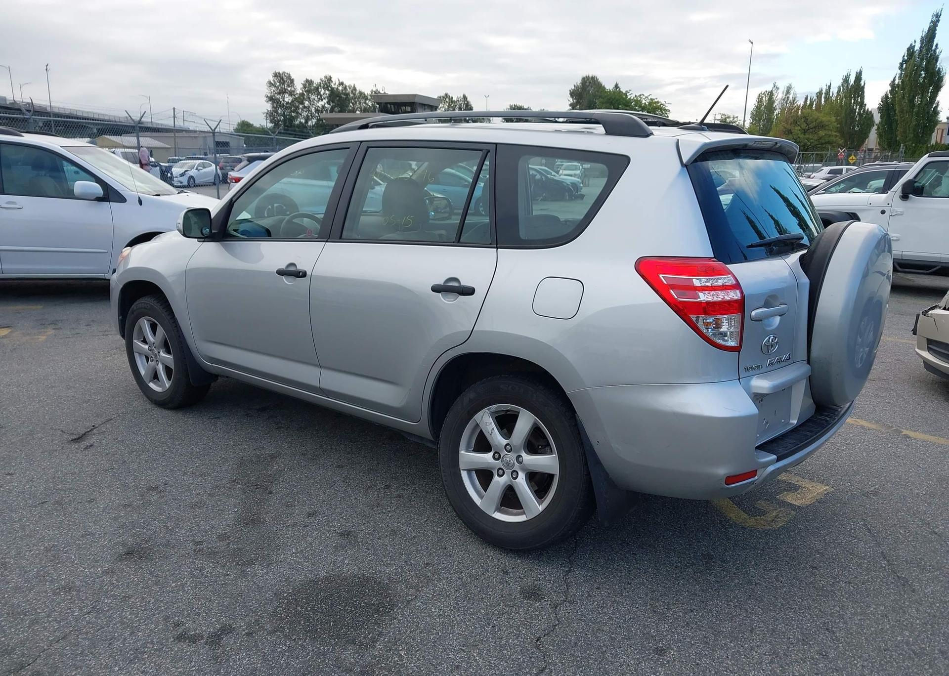 2010 TOYOTA RAV4