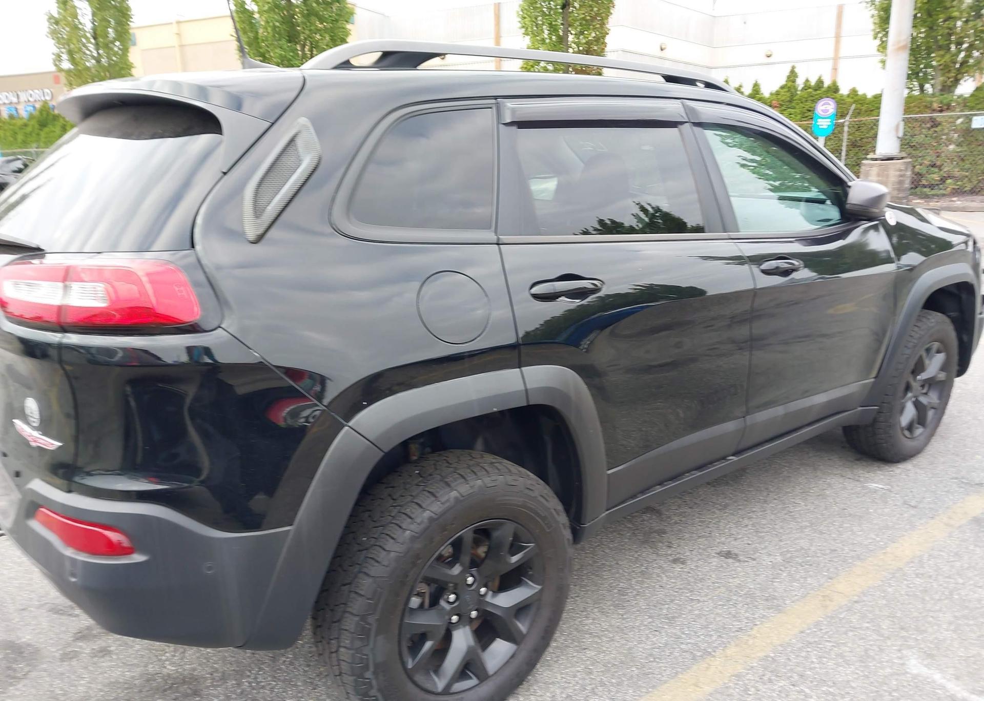 2018 JEEP CHEROKEE TRAILHAWK