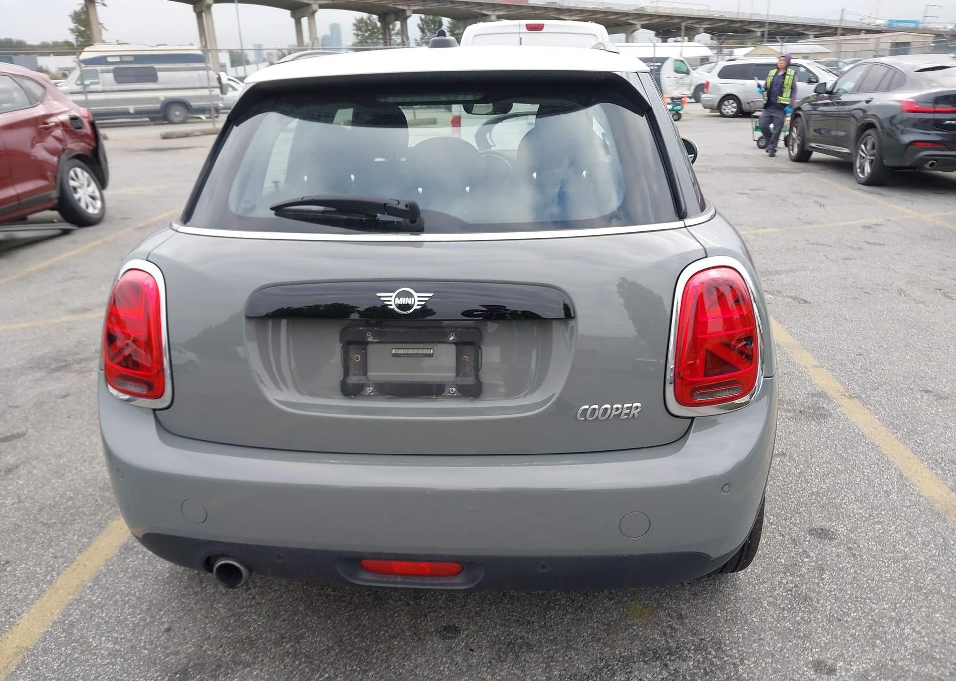 2019 MINI COOPER