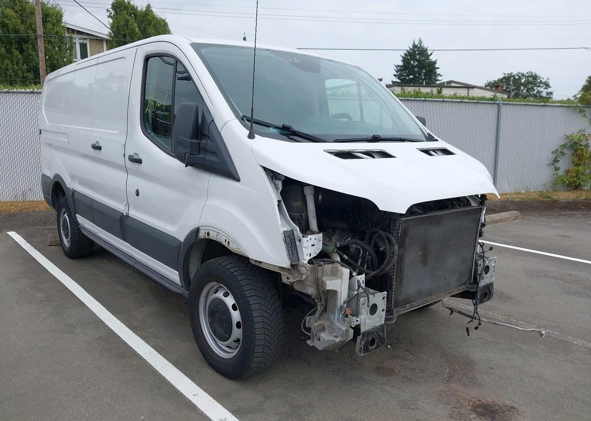 2018 FORD transit t-250