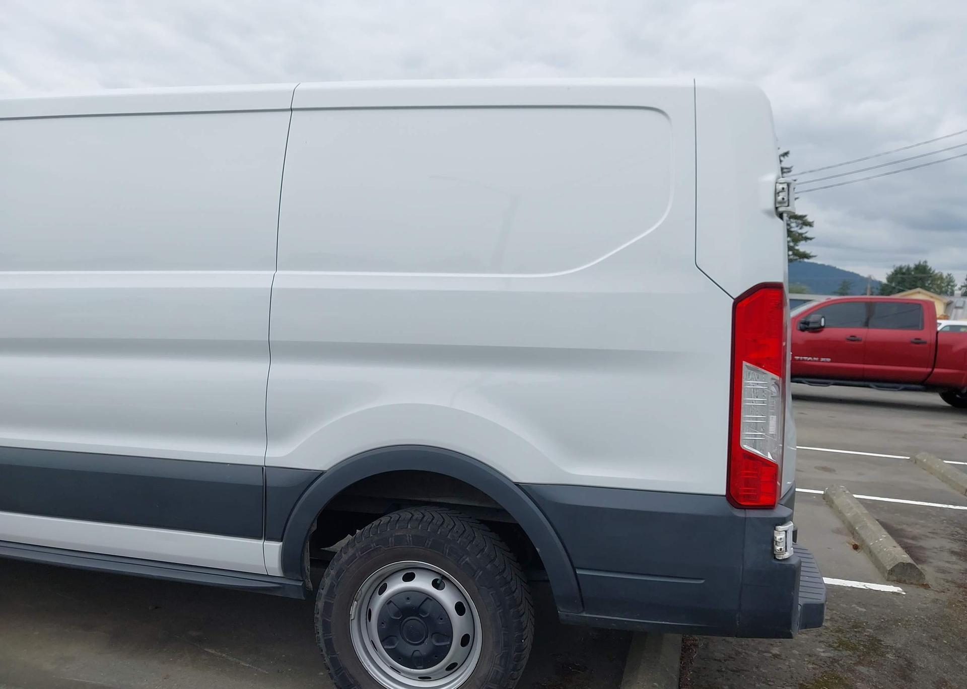 2018 FORD transit t-250