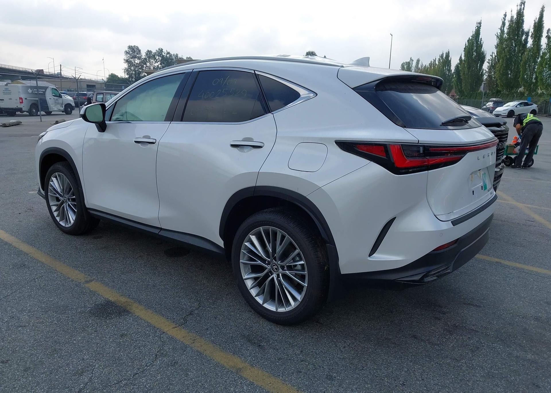 2025 LEXUS NX 350H BASE