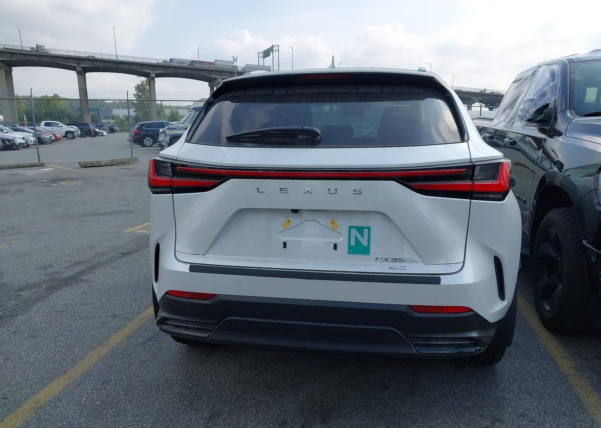 2025 LEXUS NX 350H BASE