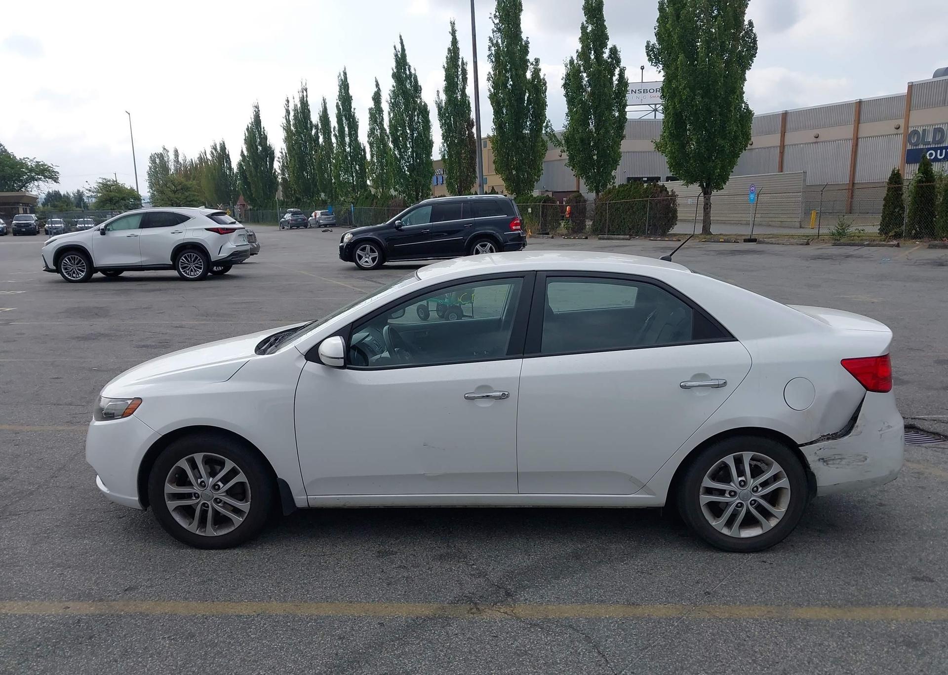 2011 KIA FORTE