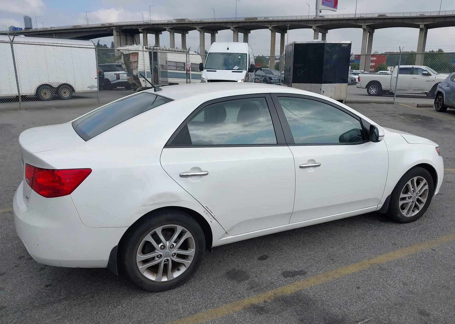 2011 KIA FORTE