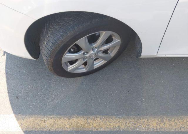 2011 MAZDA 3 I