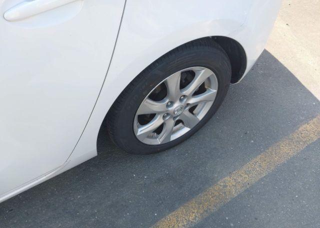 2011 MAZDA 3 I
